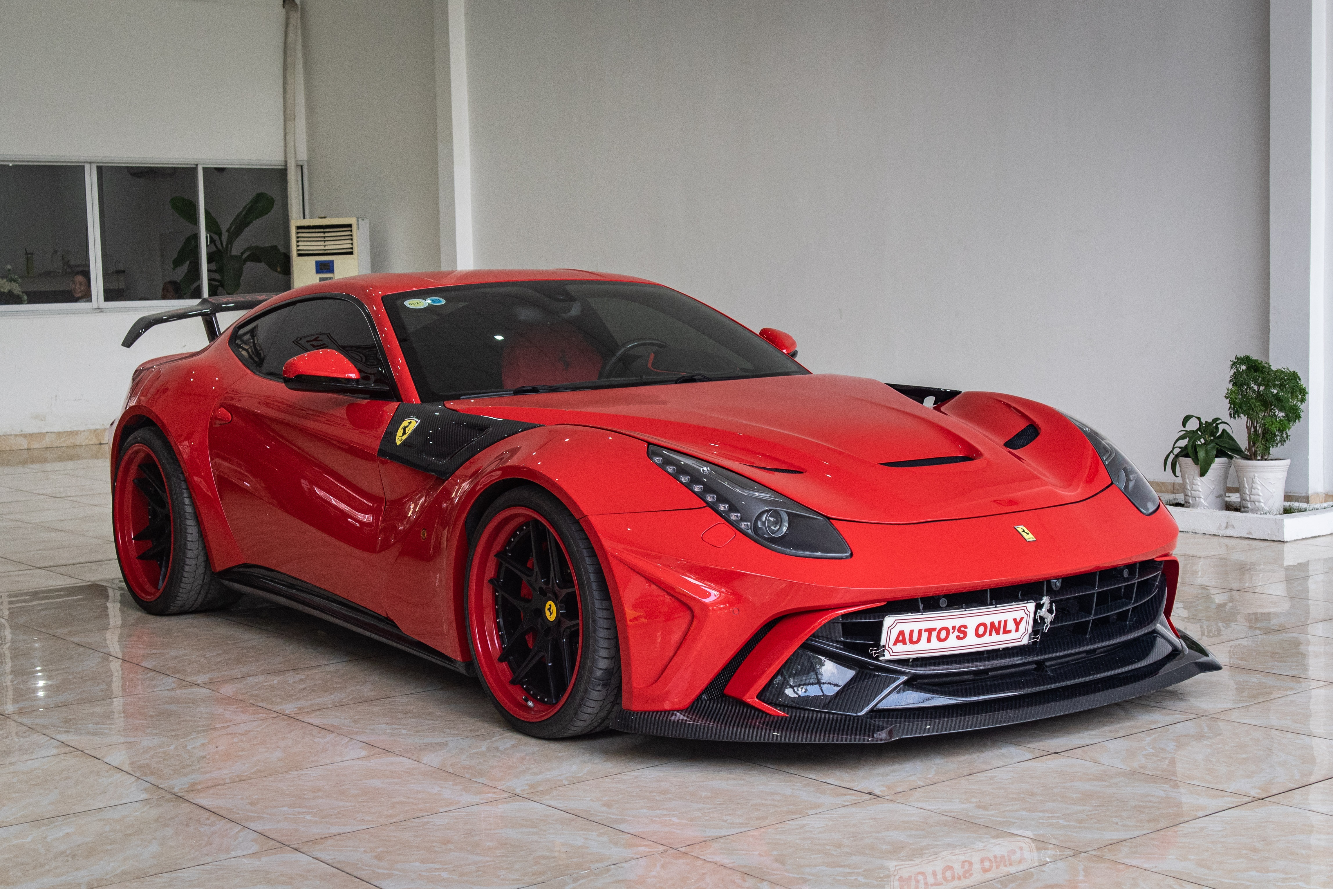 Ferrari F12 Berlinetta do Duke Dynamics tai VN anh 1