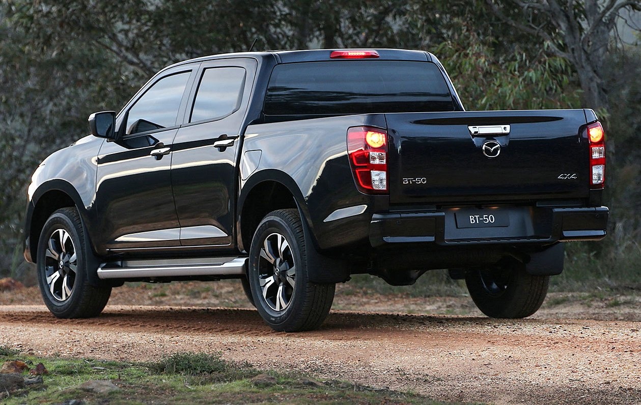 So sanh the he moi cua Mazda BT-50 va Isuzu D-Max anh 5