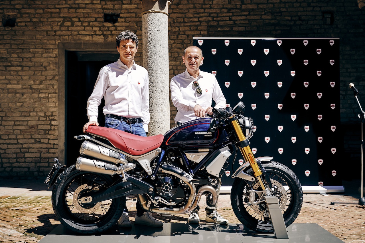 Mau xe doc quyen Ducati Scrambler Club Italia anh 1