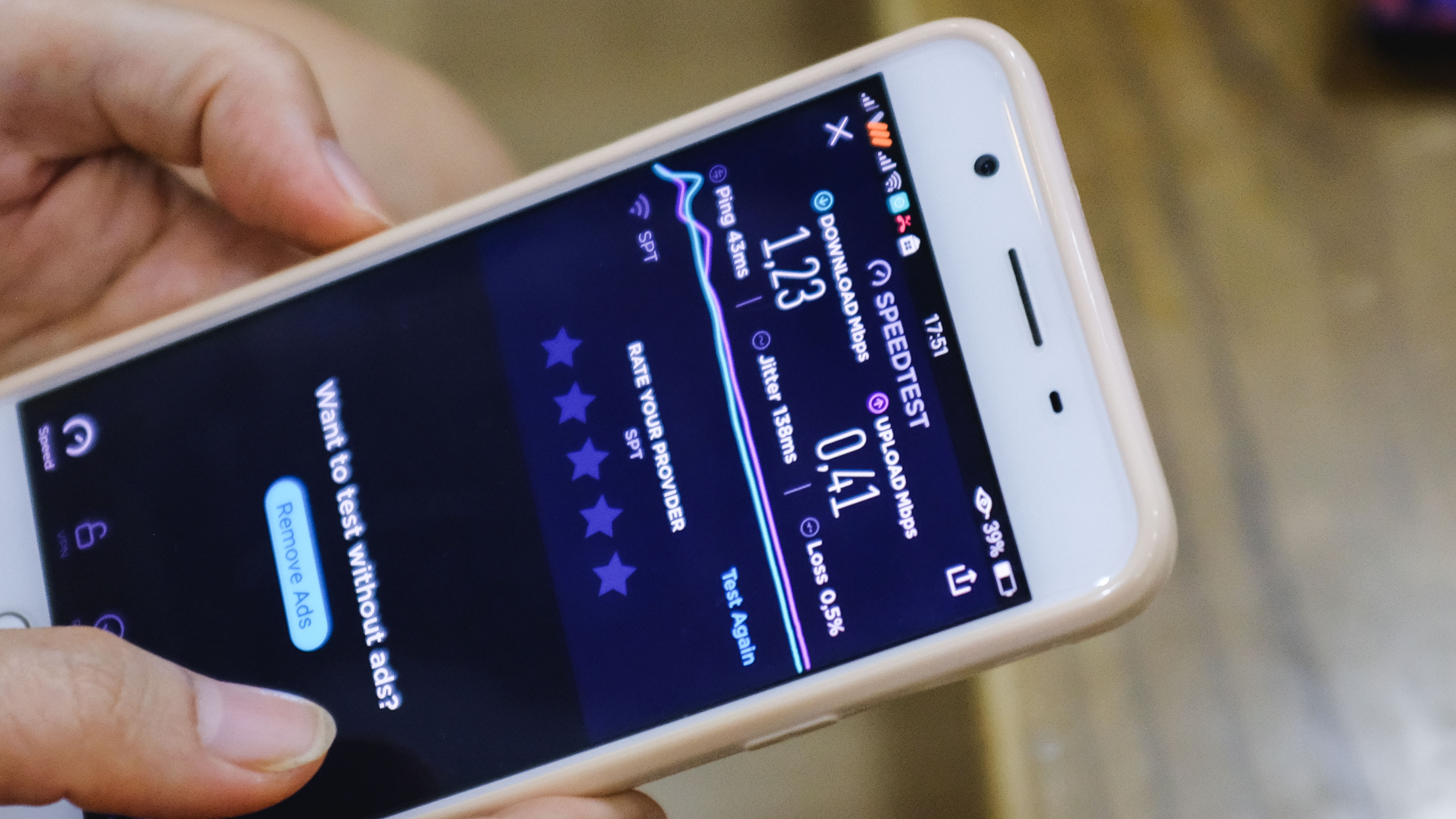 Kien nghi xu ly hinh su viec doc quyen Internet Phu My Hung hinh anh