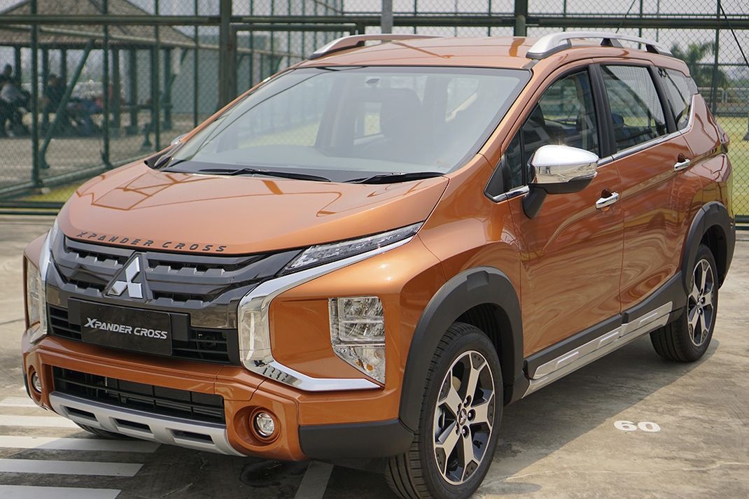 Mitsubishi Xpander Cross trên đường về đại lý ảnh 2 Mitsubishi Xpander Cross tren duong ve dai ly anh 2