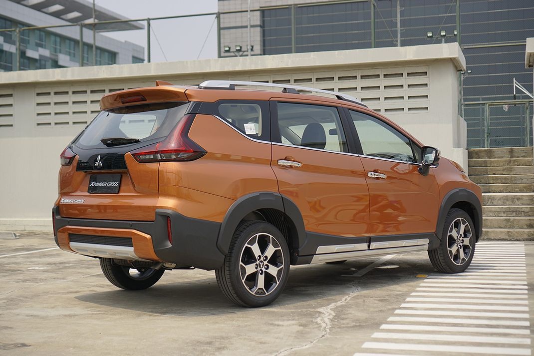 Mitsubishi Xpander Cross trên đường về đại lý ảnh 8 Mitsubishi Xpander Cross tren duong ve dai ly anh 8