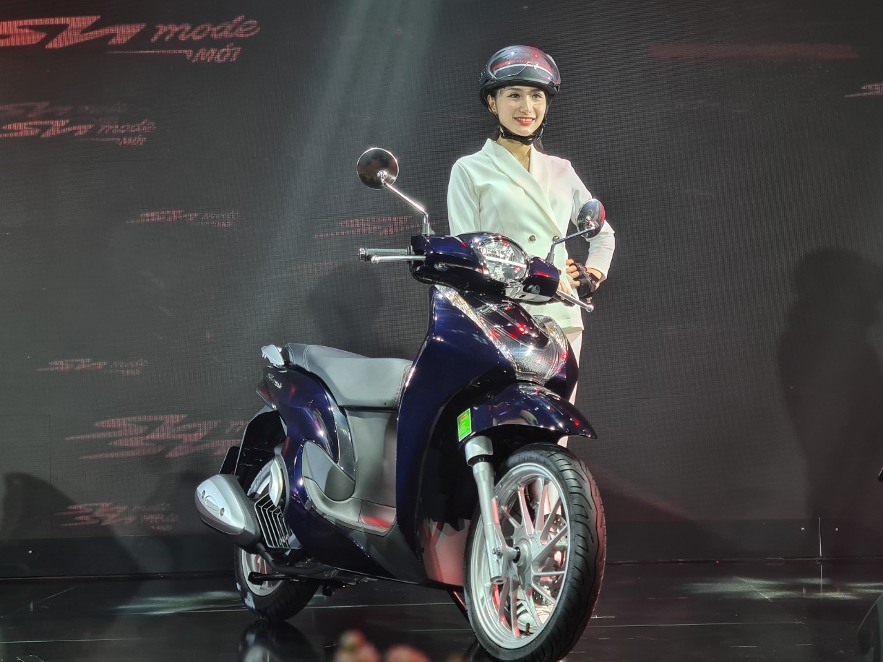 So sanh Honda SH Mode va Yamaha Grande anh 15