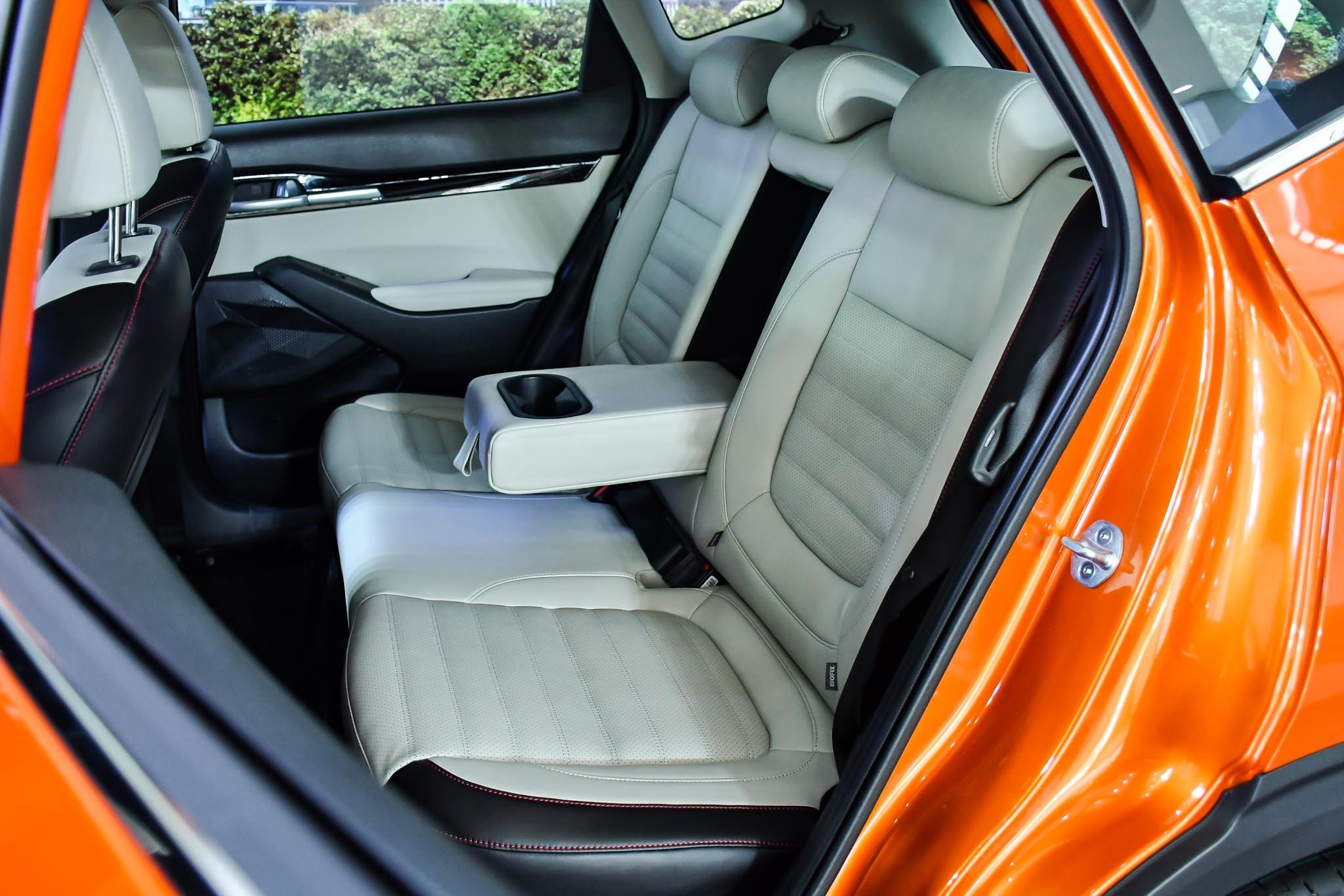 So sánh Kia Seltos và Honda HR-V ảnh 17 So sanh Kia Seltos va Honda HR-V anh 17