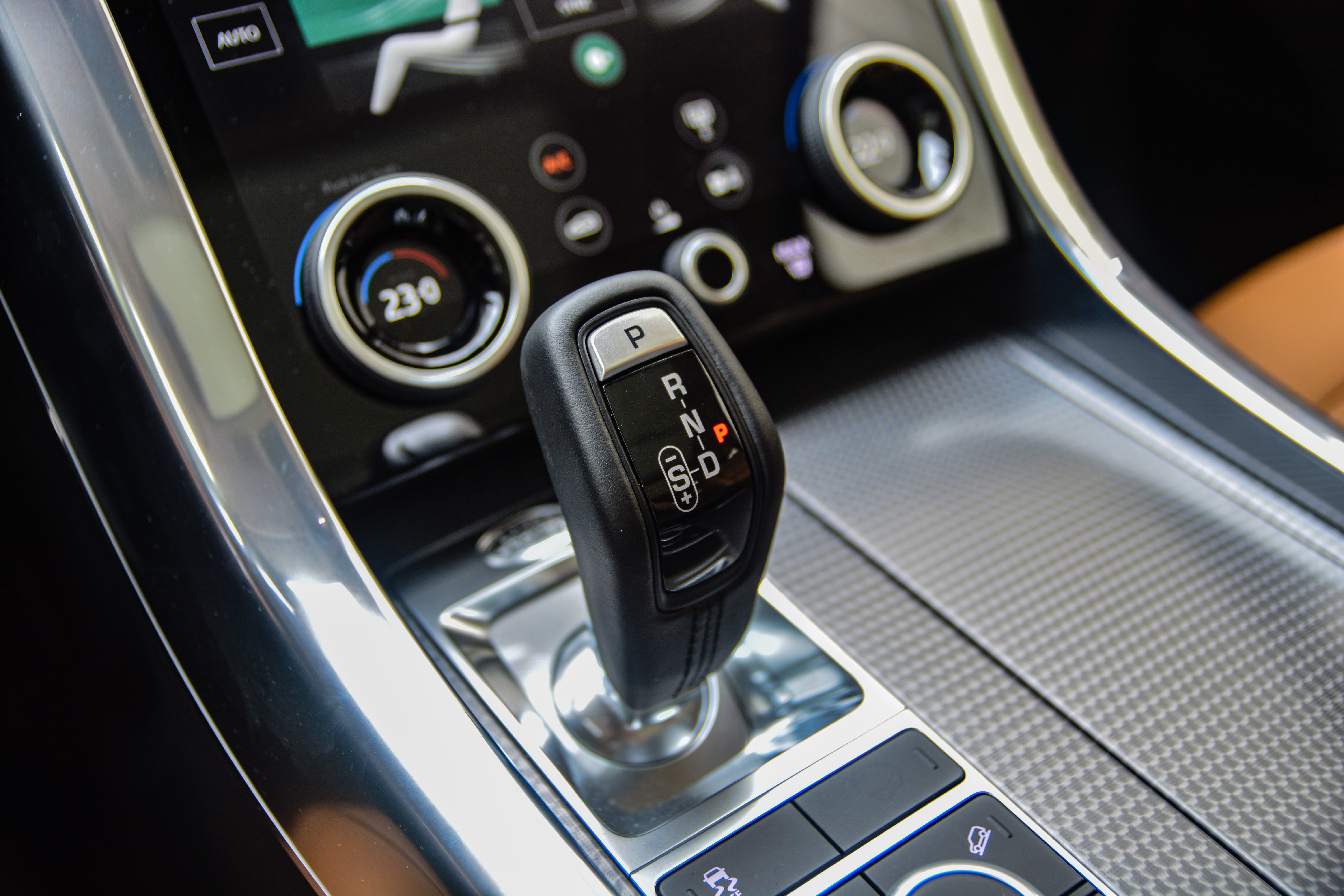 Đánh giá Range Rover Sport HSE Dynamic ảnh 27 Danh gia Range Rover Sport HSE Dynamic anh 27