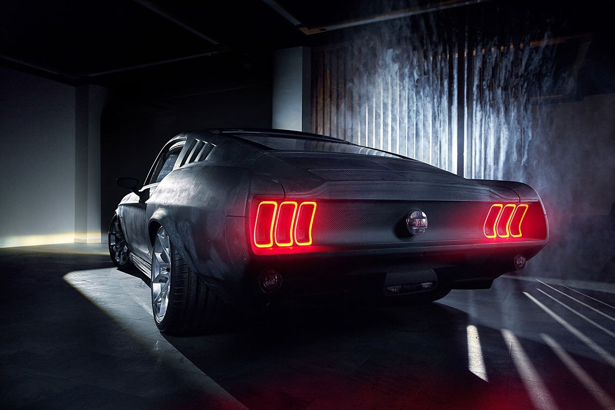 Hang xe Nga che tao xe dien tu Tesla Model S va Ford Mustang anh 10