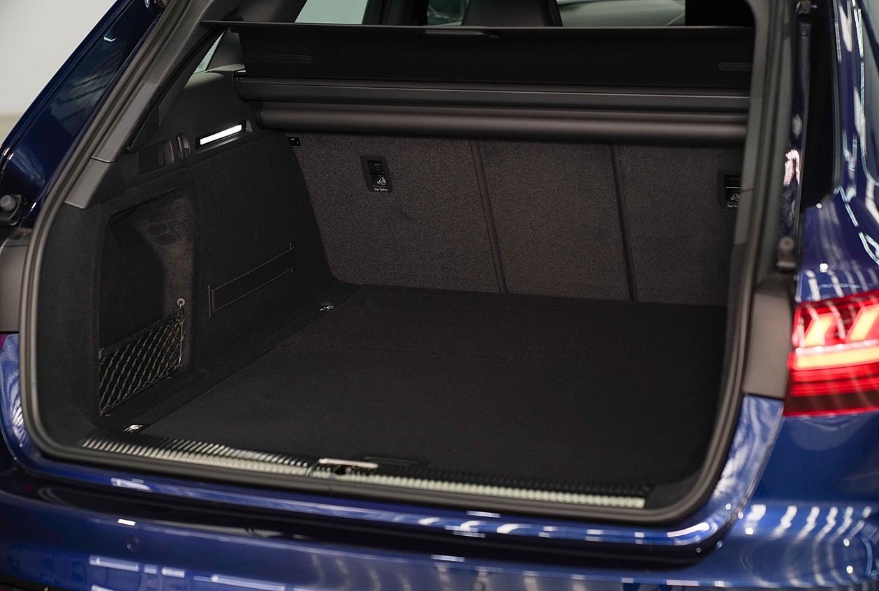 Audi A4 Avant facelift ra mắt tại Thái Lan ảnh 12 Audi A4 Avant facelift ra mat tai Thai Lan anh 12