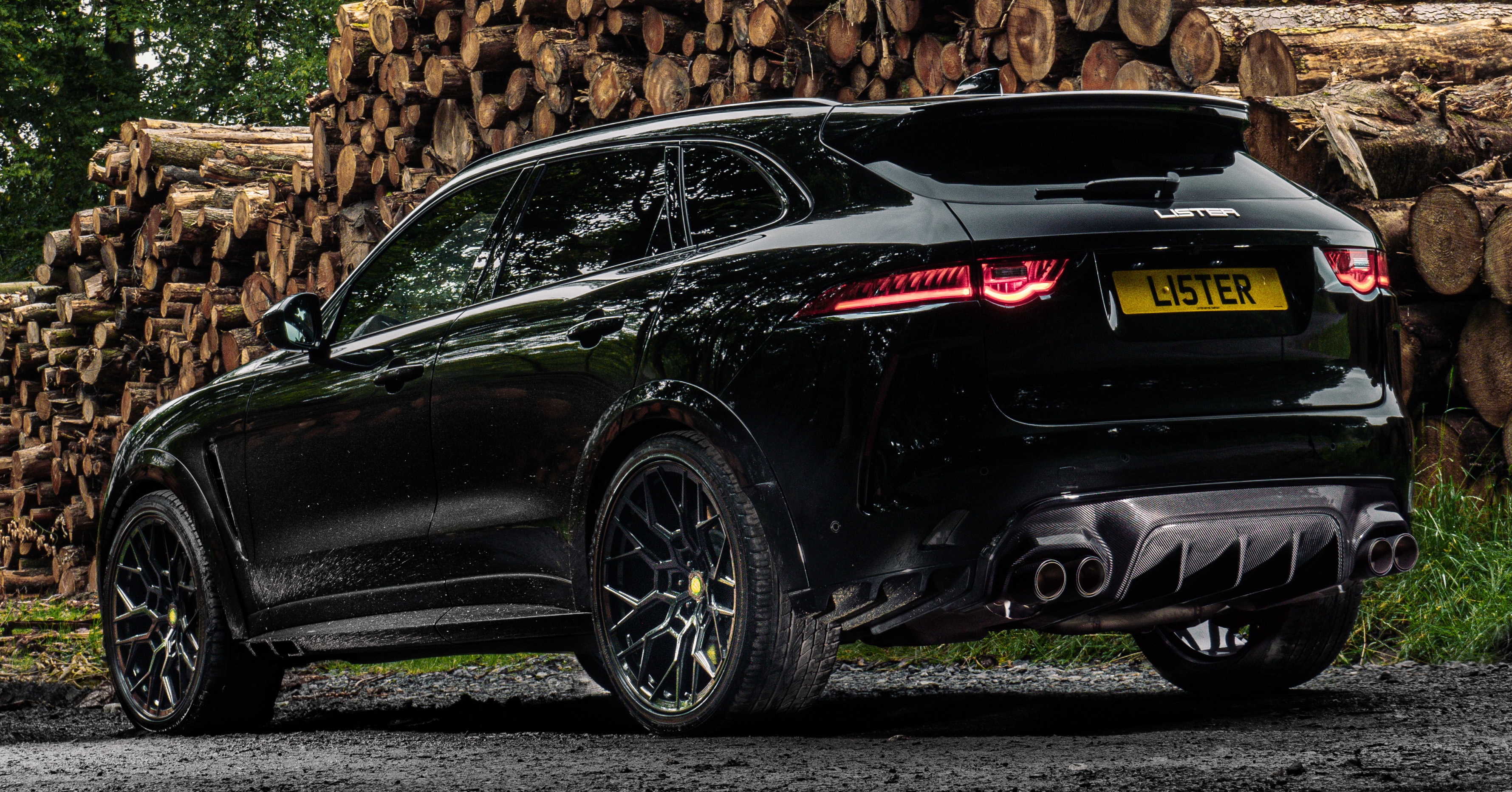 Cận cảnh Lister Stealth 2021 - SUV nhanh nhất nước Anh ảnh 5 Can canh Lister Stealth 2021 - SUV nhanh nhat nuoc Anh anh 5