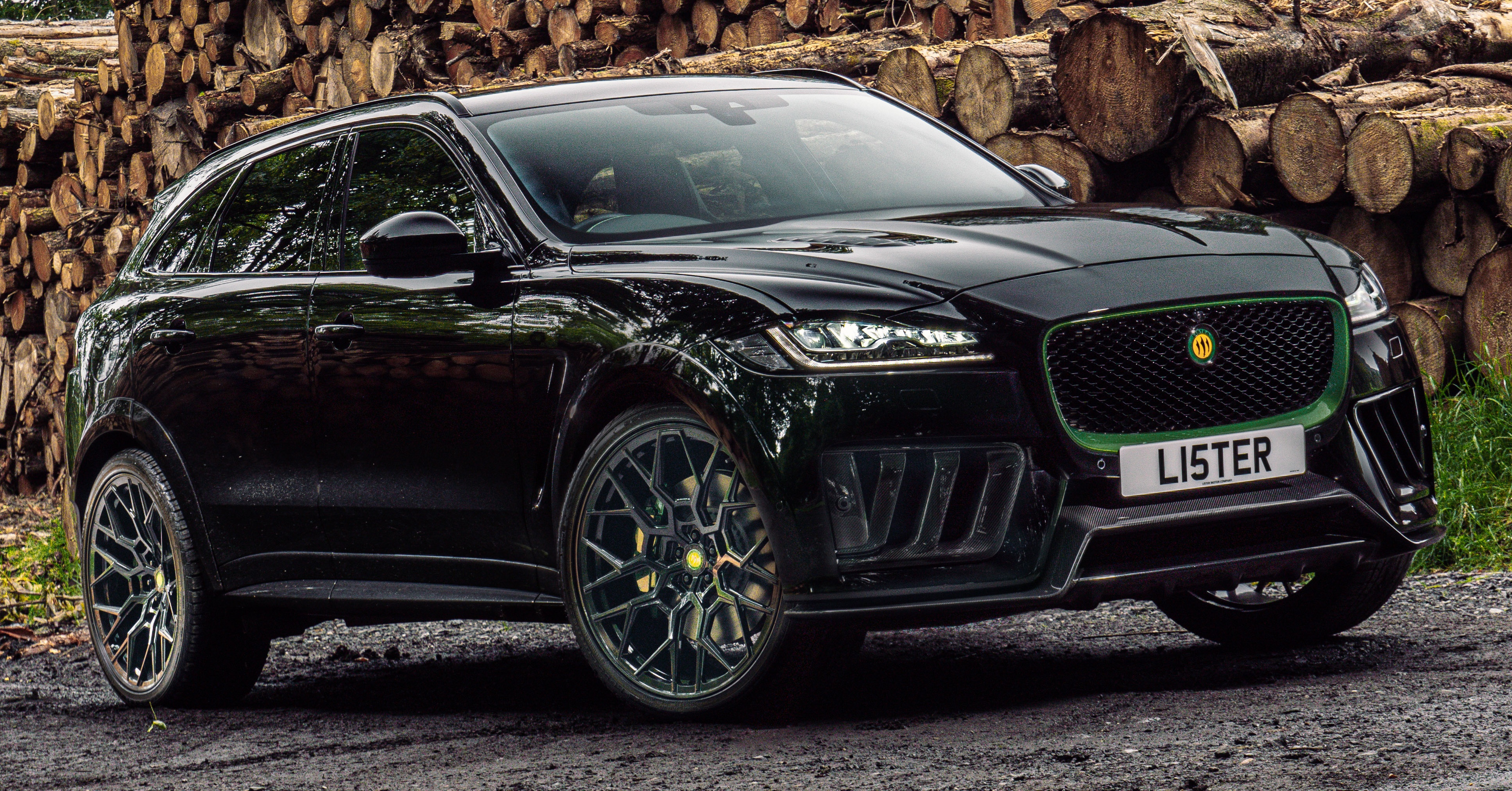 Cận cảnh Lister Stealth 2021 - SUV nhanh nhất nước Anh ảnh 1 Can canh Lister Stealth 2021 - SUV nhanh nhat nuoc Anh anh 1