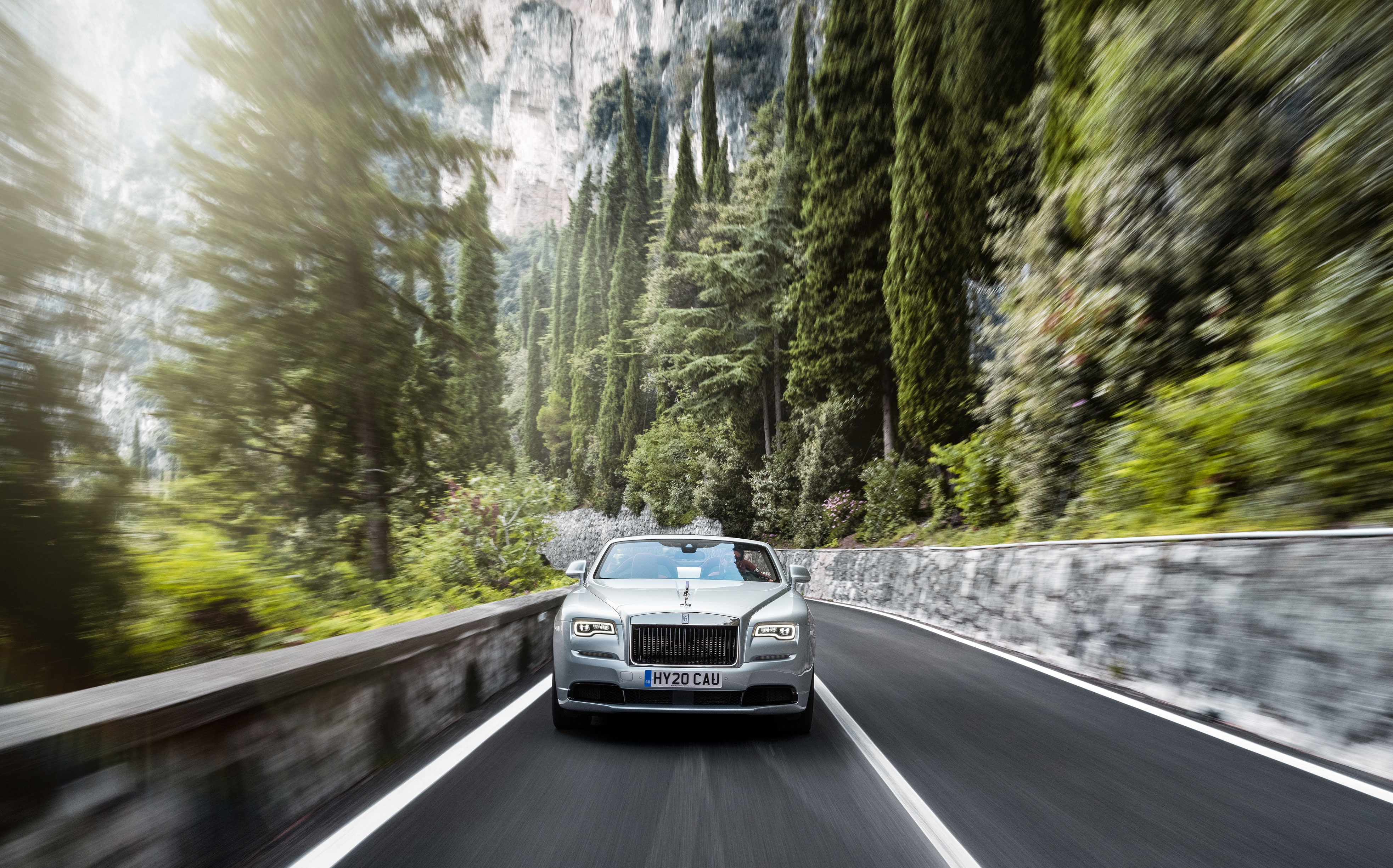 Phiên bản đặc biệt Rolls-Royce Dawn Silver Bullet  ảnh 10 Phien ban dac biet Rolls-Royce Dawn Silver Bullet anh 10
