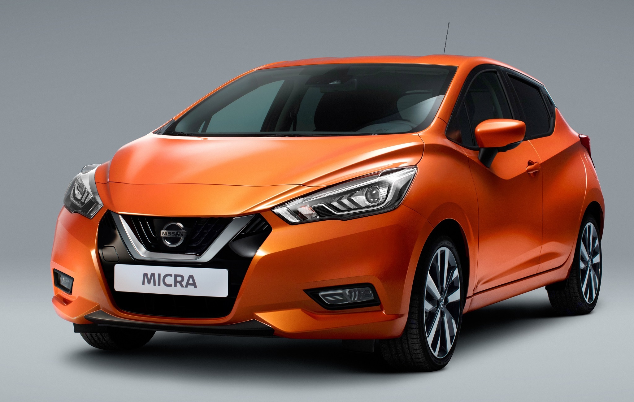 Nissan March the he moi se do Renaul che tao anh 1
