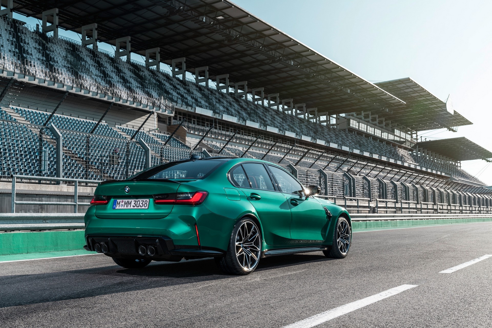 BMW M3 va M4 co thiet ke gay tranh cai anh 32