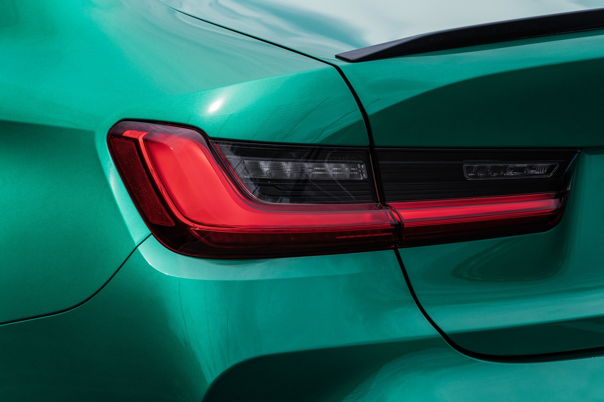 BMW M3 va M4 co thiet ke gay tranh cai anh 16