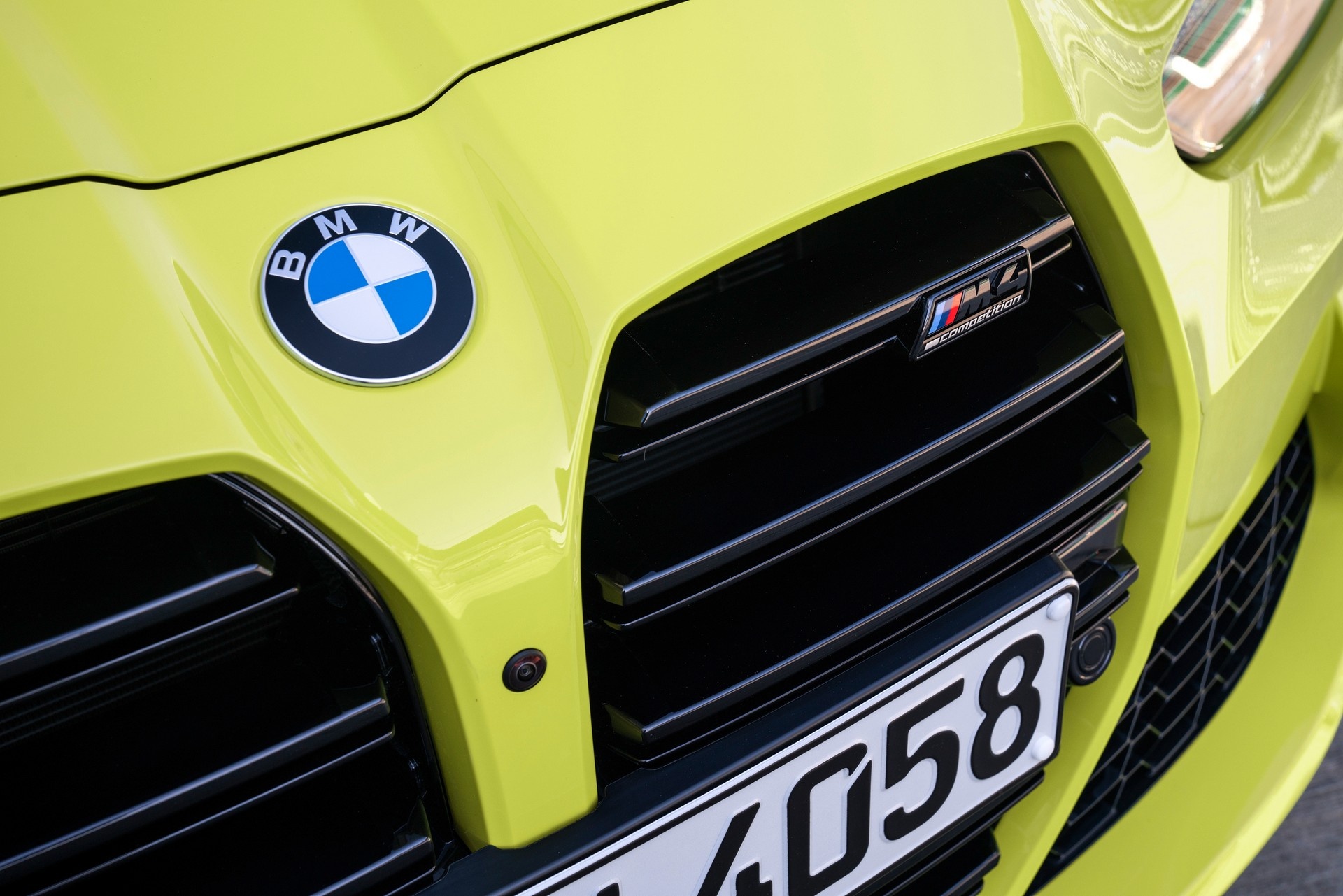 BMW M3 va M4 co thiet ke gay tranh cai anh 23