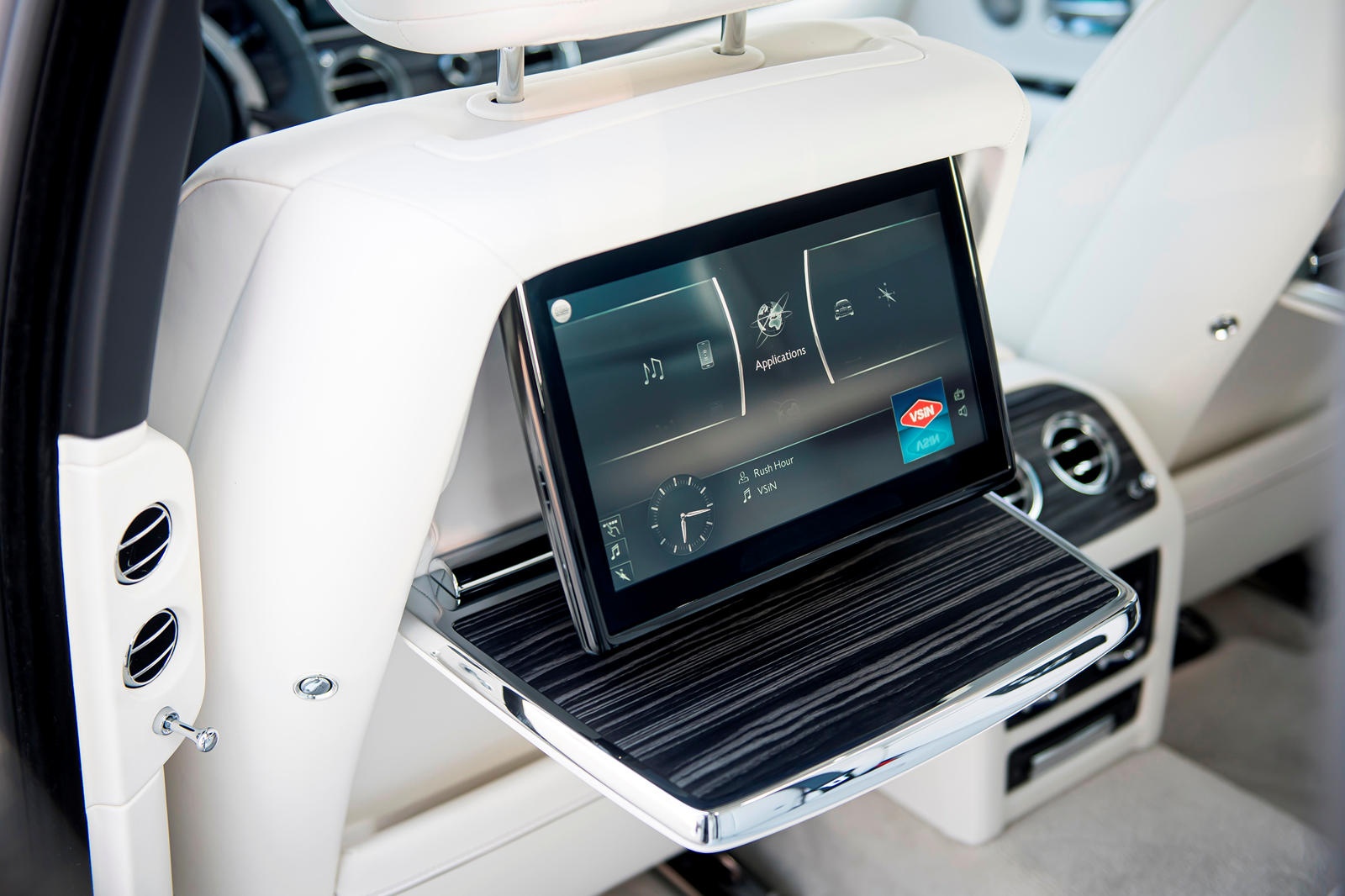 Danh gia Rolls-Royce Ghost 2021 anh 15