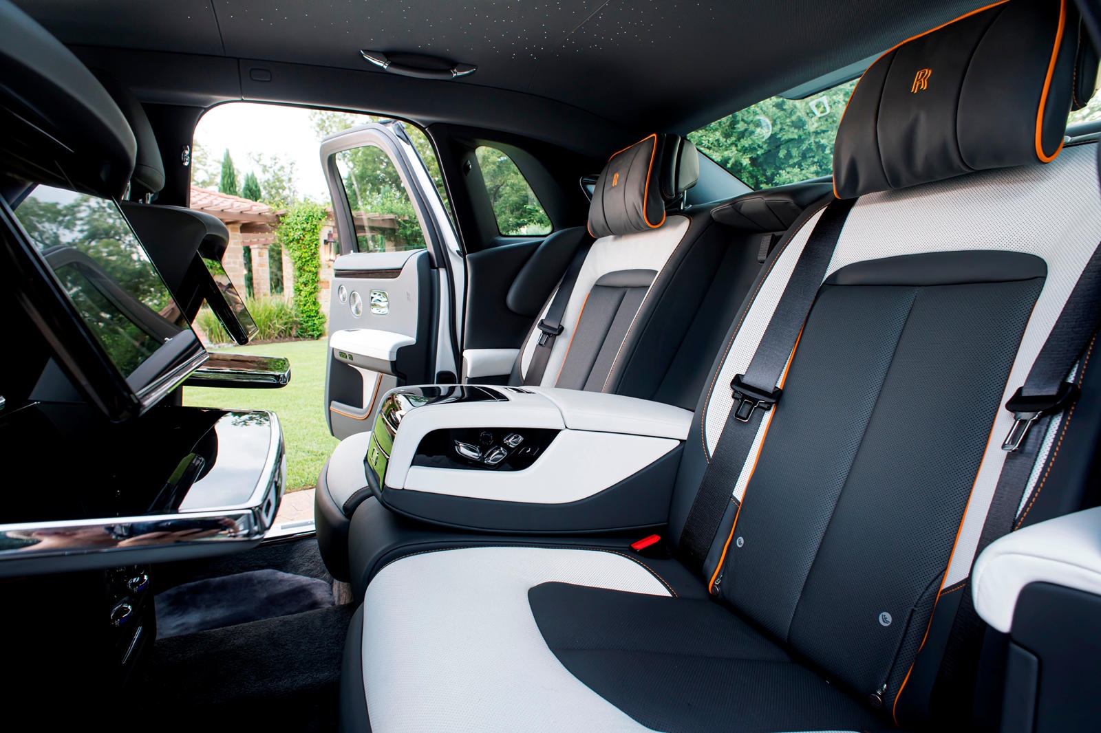 Danh gia Rolls-Royce Ghost 2021 anh 23