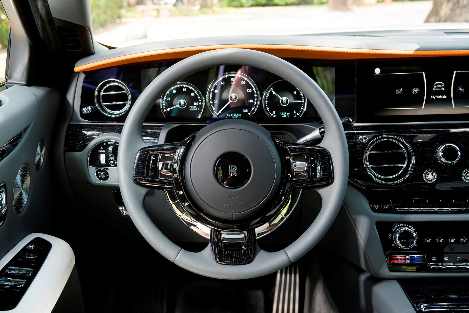 Danh gia Rolls-Royce Ghost 2021 anh 16