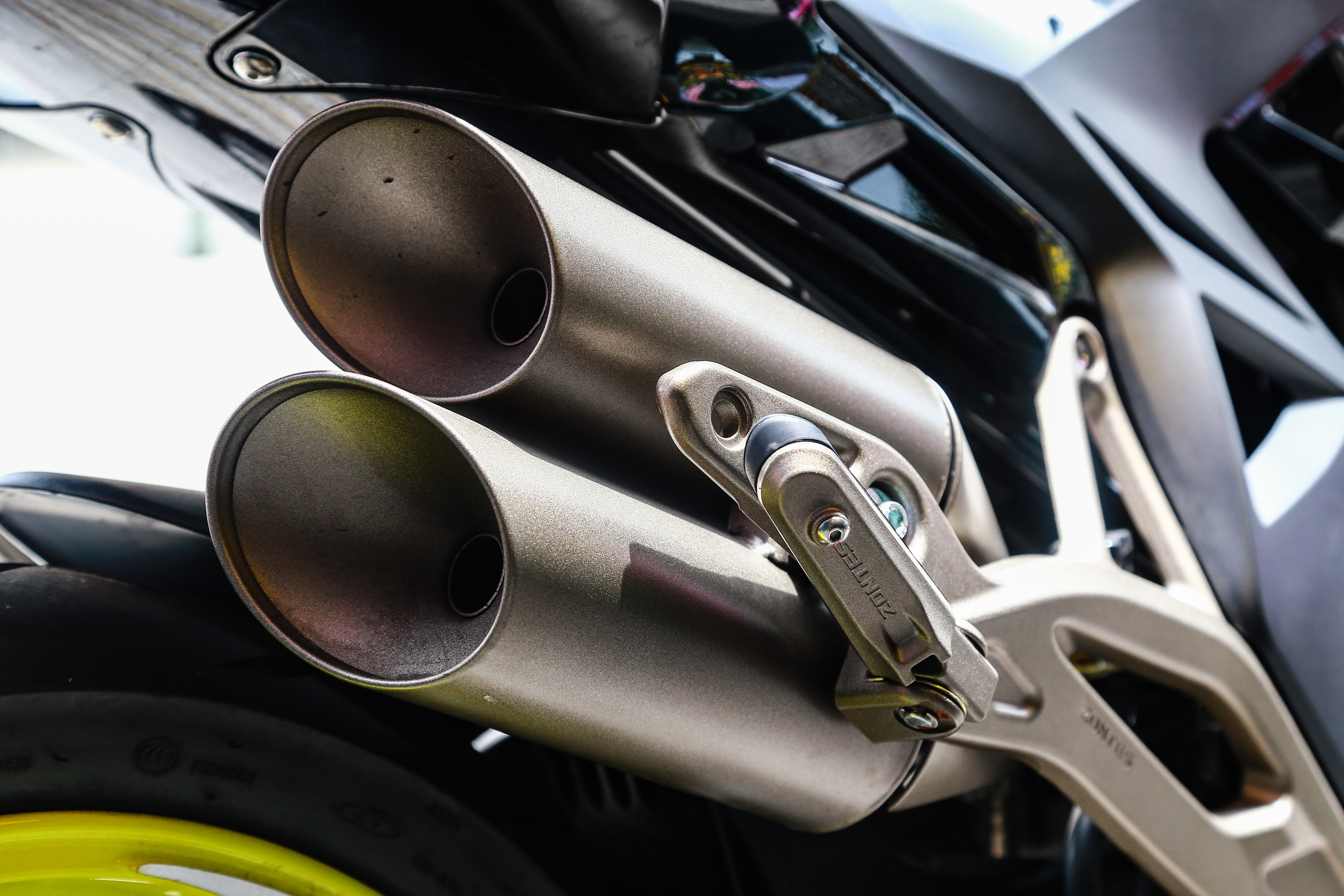 Những mẫu môtô phân khối lớn giá rẻ tại VN ảnh 16 Nhung mau moto phan khoi lon gia re tai VN anh 16