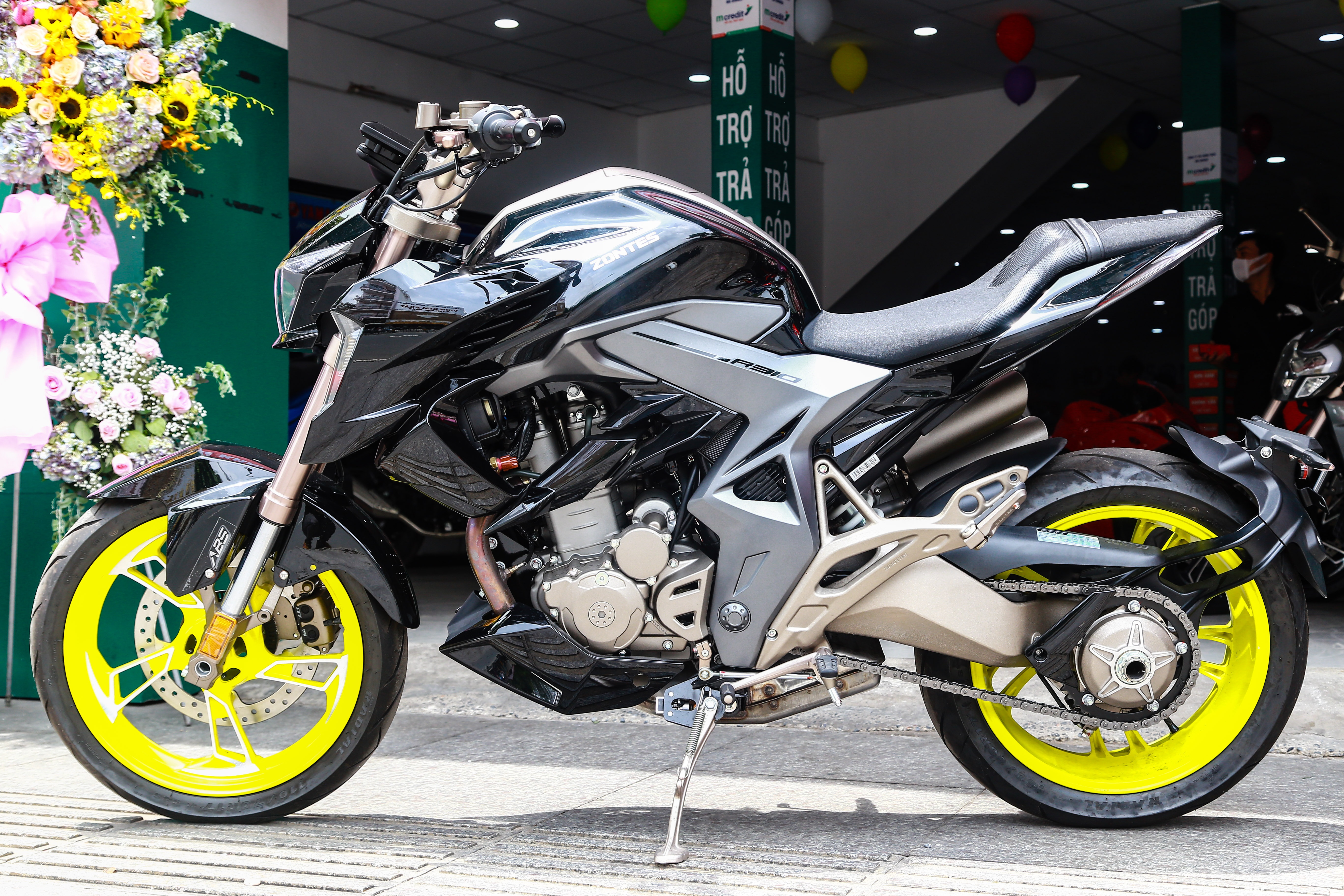 Nhung mau moto phan khoi lon gia re tai VN anh 13