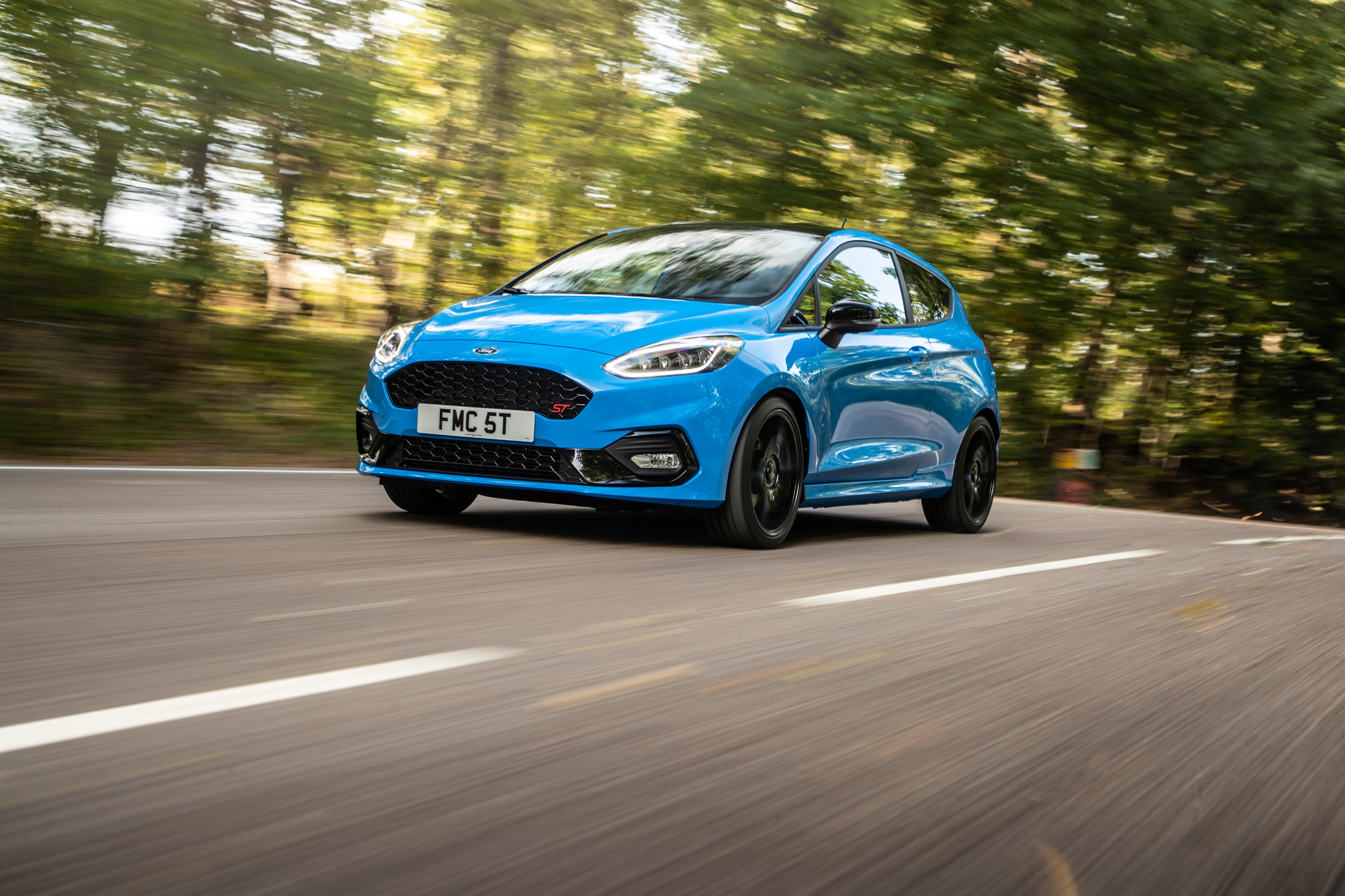 Ford Fiesta ST 2021 duoc ra mat, gia hon 35.000 USD hinh anh