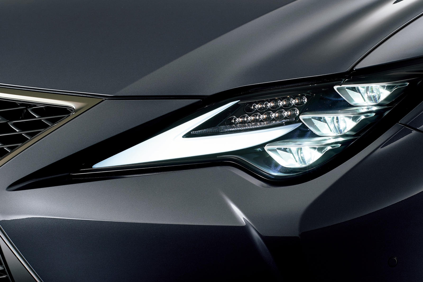 Lexus LC Emotional Ash ngoai hinh ham ho anh 2