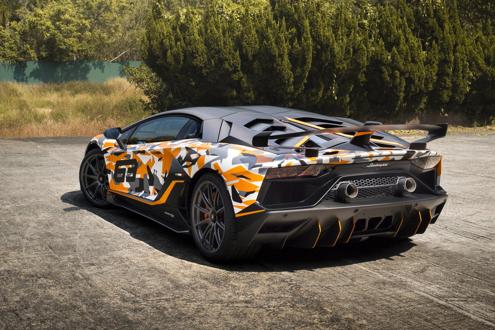 Lamborghini Aventador SVJ 63 mau dac biet doc nhat the gioi anh 9