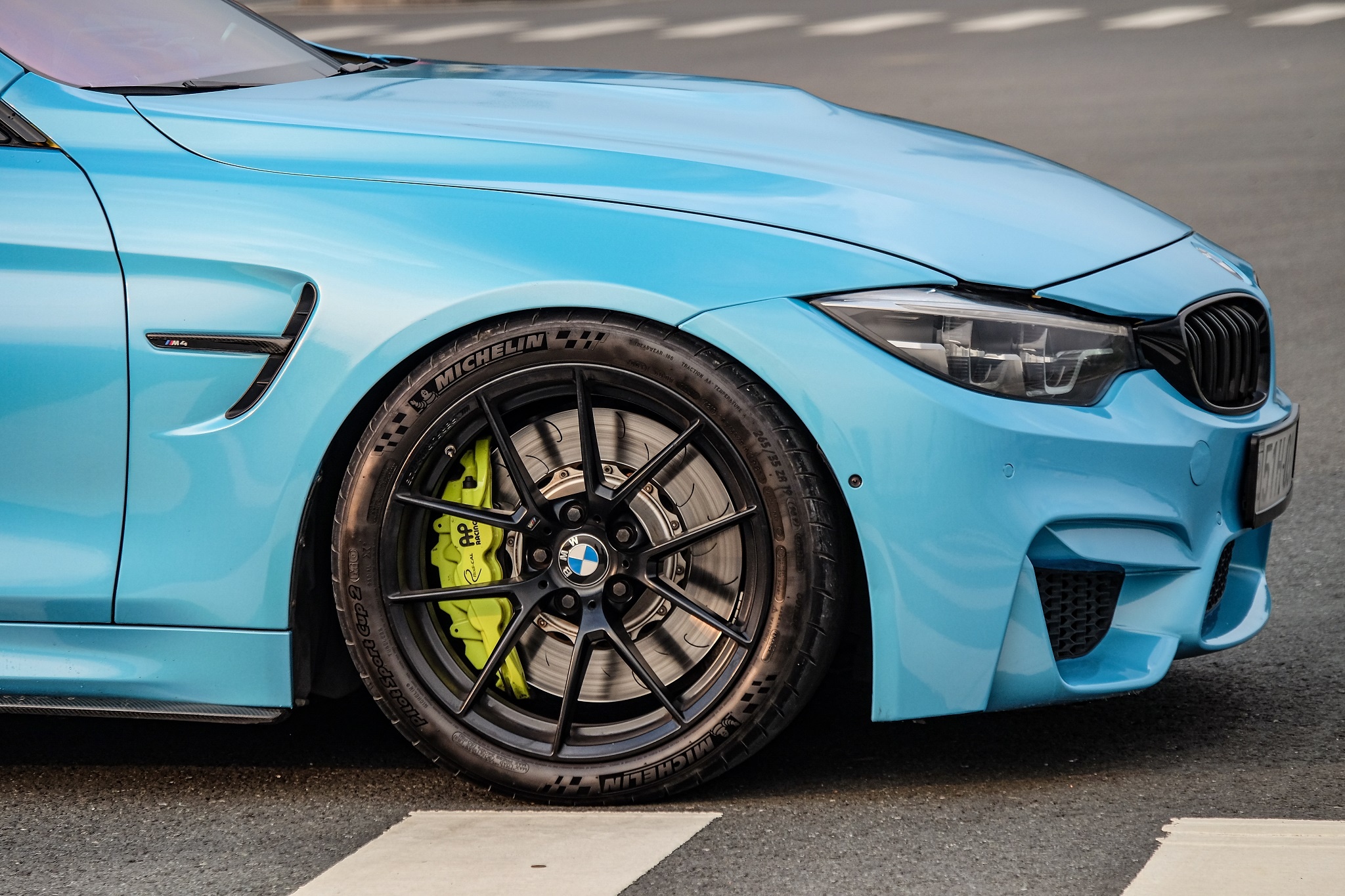 BMW M4 F82 do tien ty tai TP.HCM anh 5
