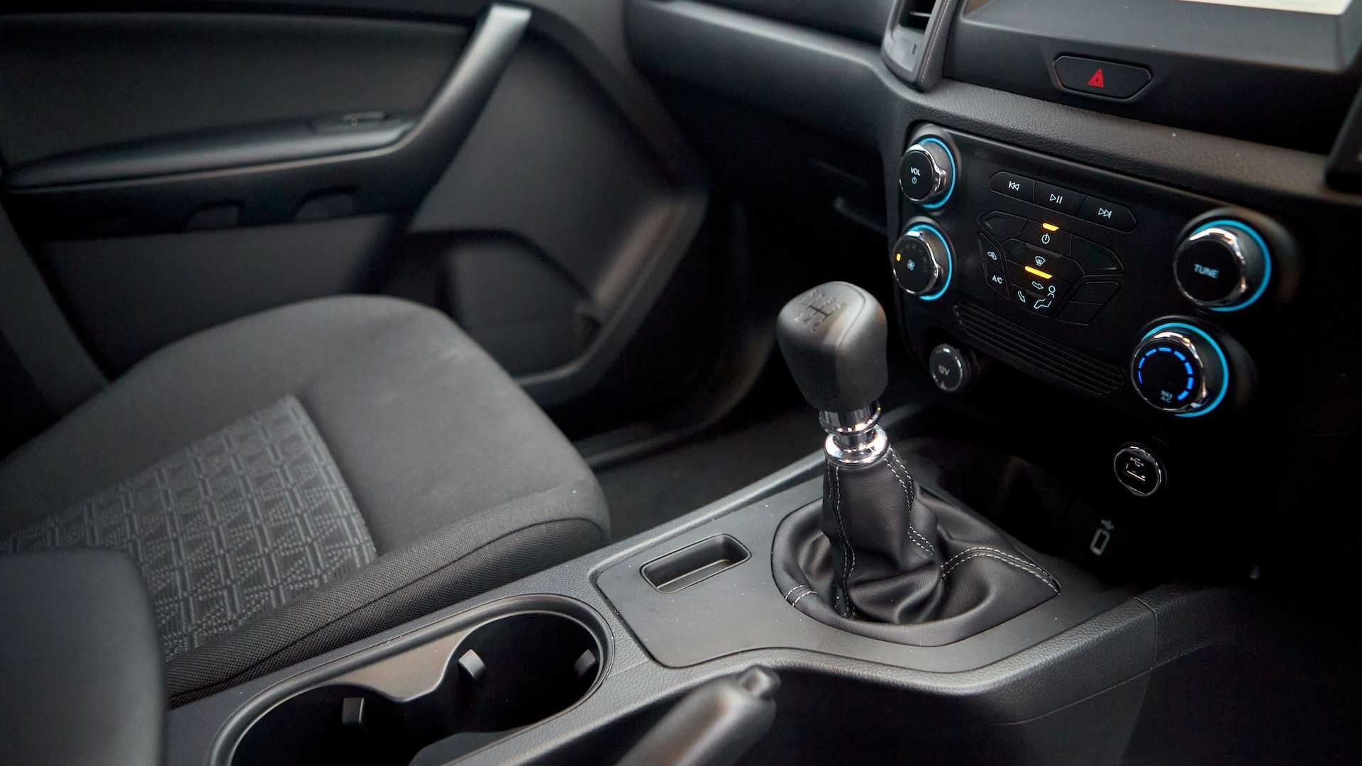 Ford Ranger facelift 2021 duoc ra mat anh 12