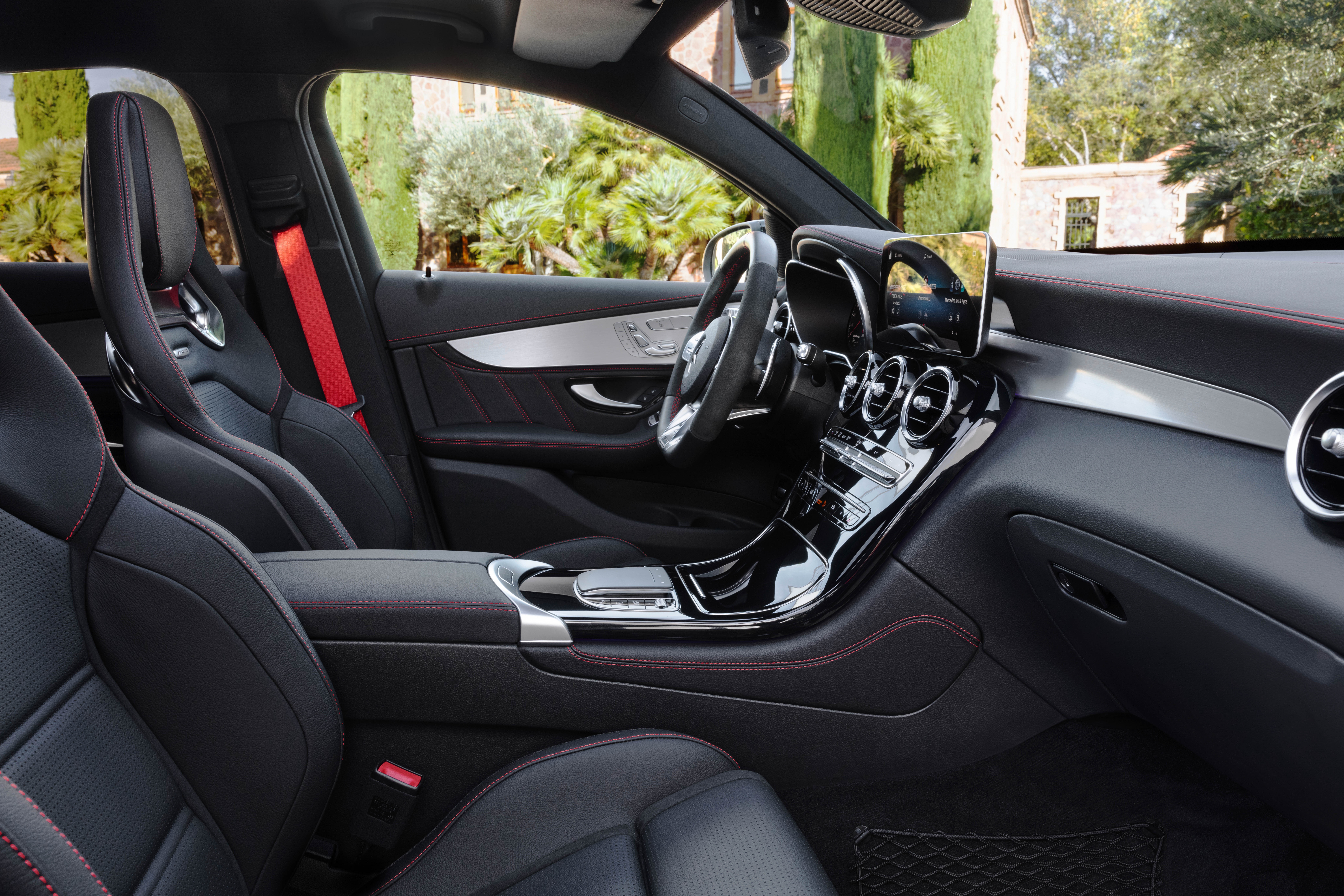 Mercedes-AMG GLC 43 4Matic Coupe 2020 ra mắt tại Malaysia ảnh 6 Mercedes-AMG GLC 43 4Matic Coupe 2020 ra mat tai Malaysia anh 6