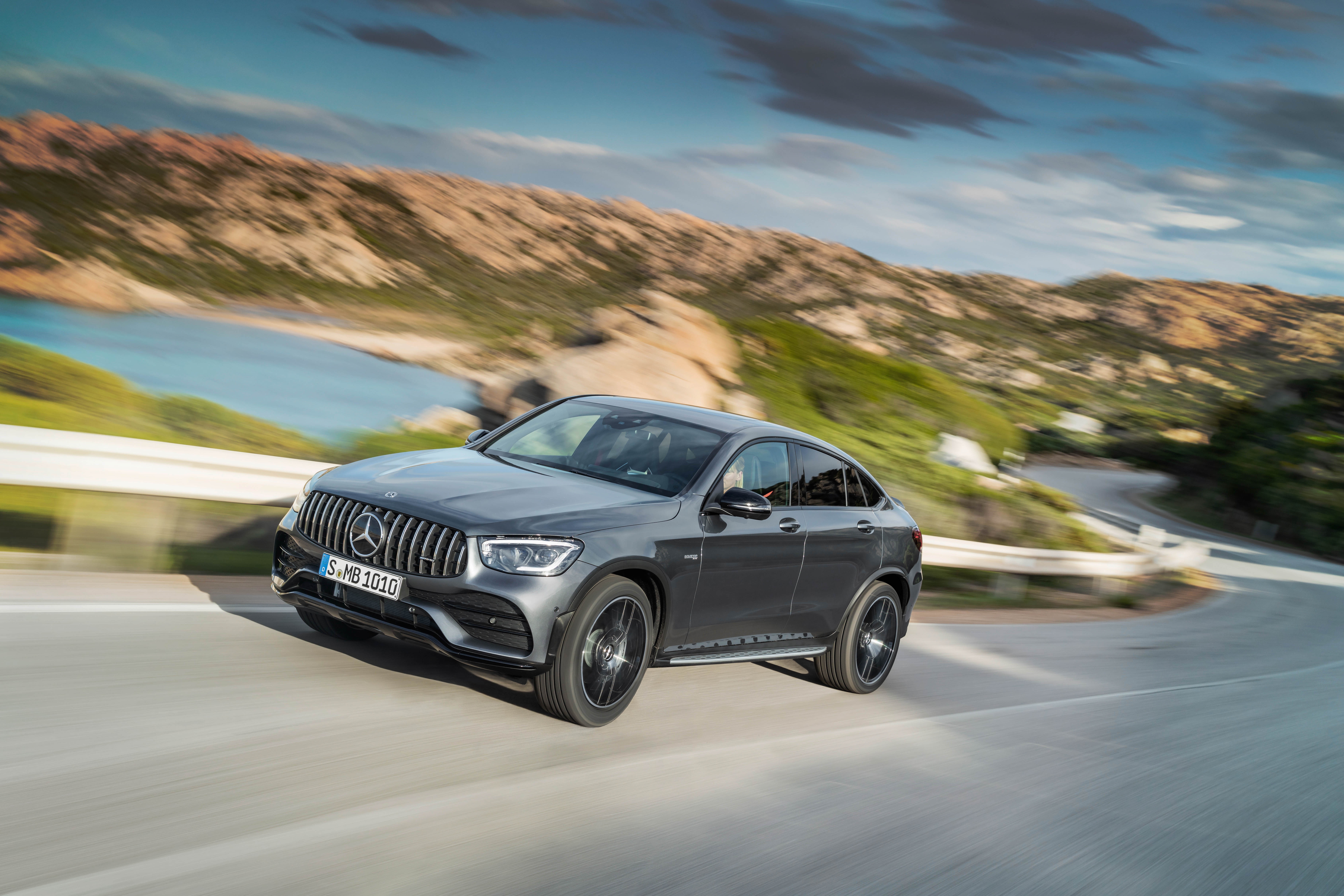 Mercedes-AMG GLC 43 4Matic Coupe 2020 ra mắt tại Malaysia ảnh 10 Mercedes-AMG GLC 43 4Matic Coupe 2020 ra mat tai Malaysia anh 10