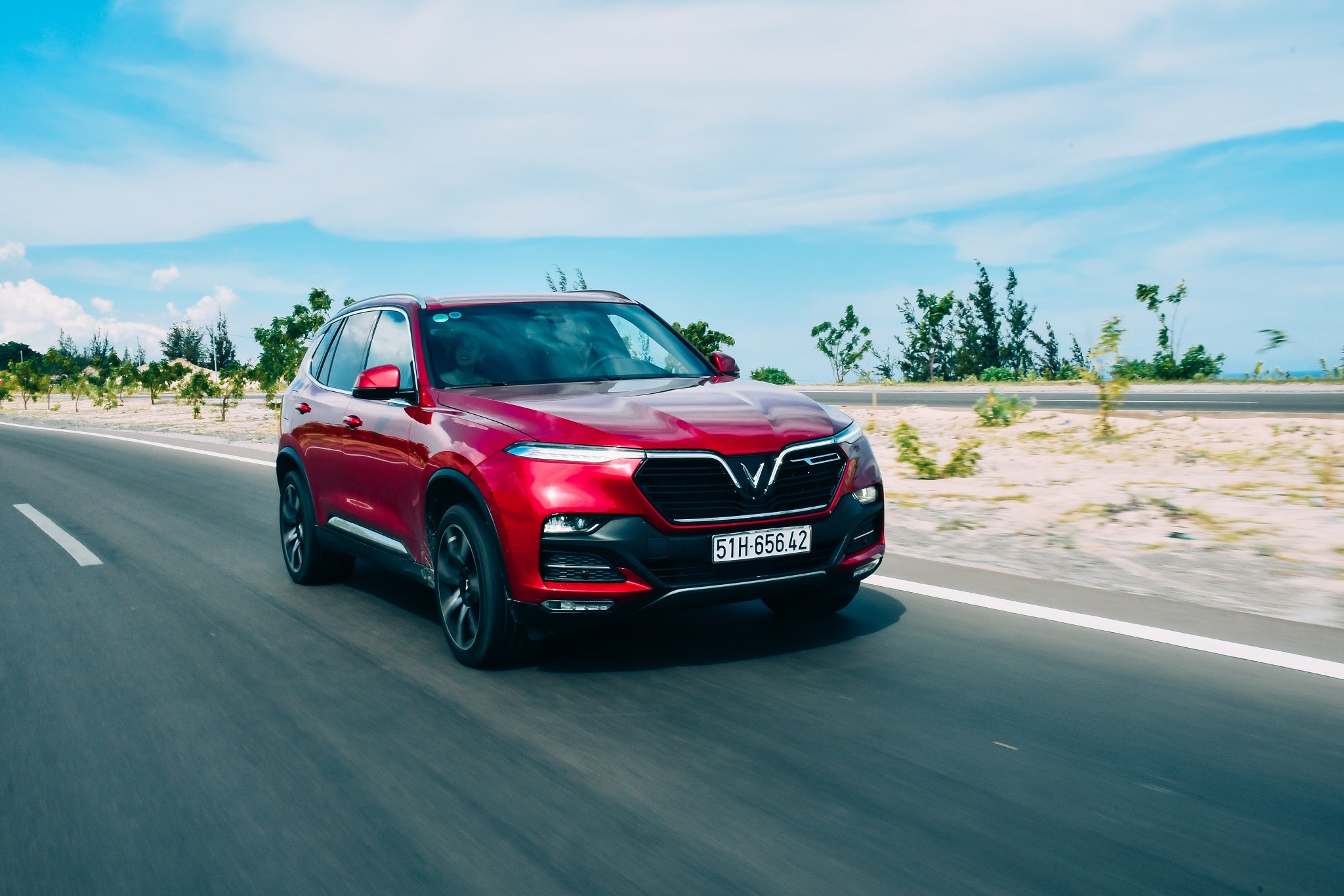 Toyota Fortuner dan dau phan khuc SUV 7 cho ve doanh so anh 6