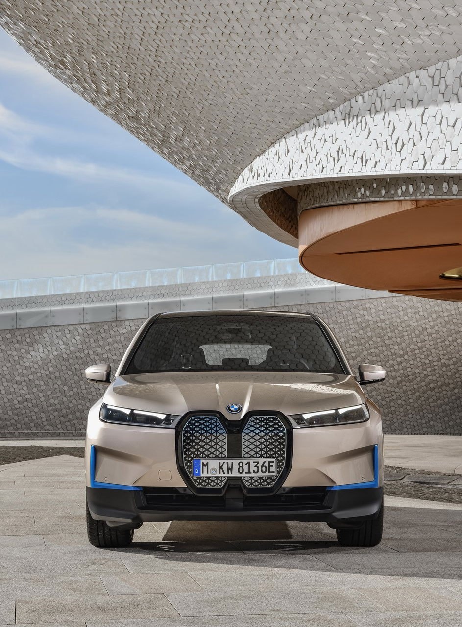 Chi tiết SUV chạy điện BMW iX 2022 ảnh 3 Chi tiet SUV chay dien BMW iX 2022 anh 3