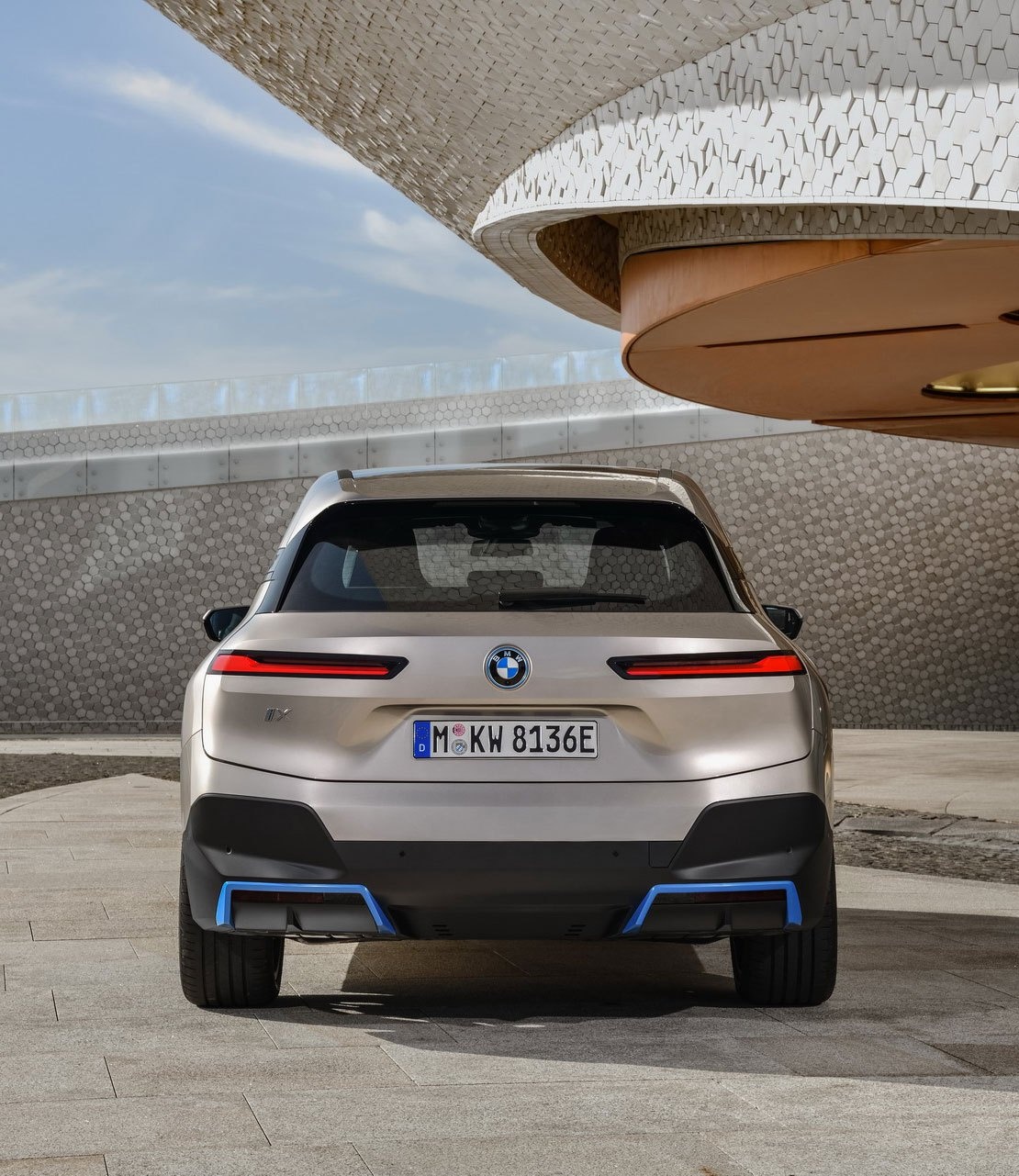 Chi tiết SUV chạy điện BMW iX 2022 ảnh 4 Chi tiet SUV chay dien BMW iX 2022 anh 4