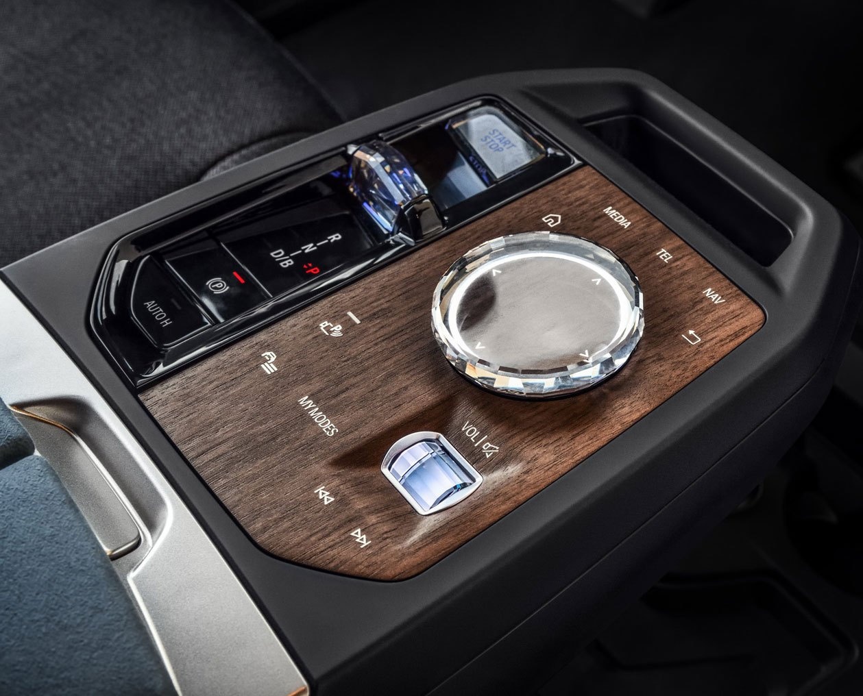 Chi tiết SUV chạy điện BMW iX 2022 ảnh 13 Chi tiet SUV chay dien BMW iX 2022 anh 13