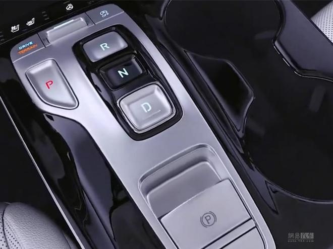 Hyundai Tucson L duoc ra mat tai Trung Quoc anh 9