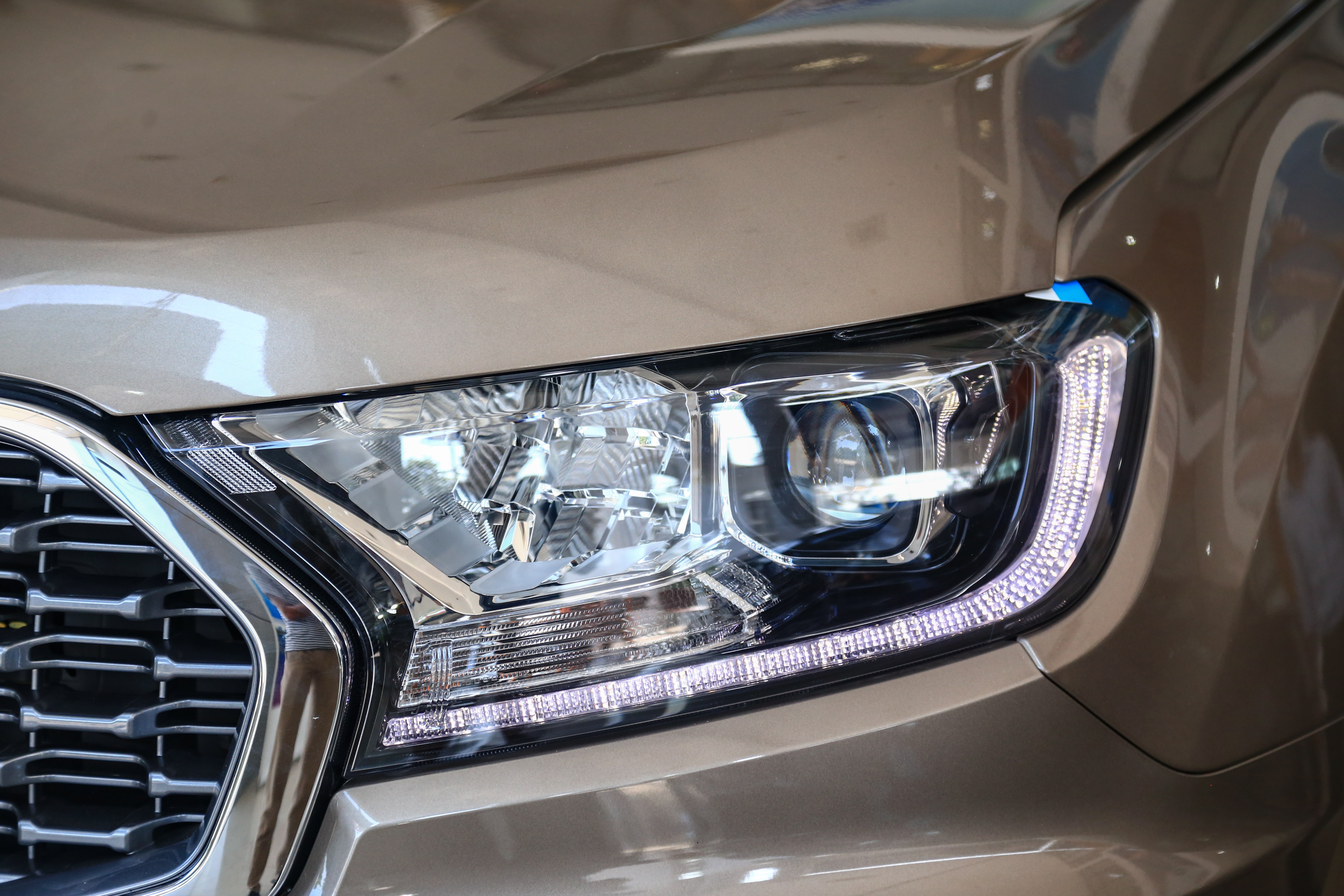 Ford Everest 2021 đã xuất hiện tại đại lý ảnh 3 Ford Everest 2021 da xuat hien tai dai ly anh 3