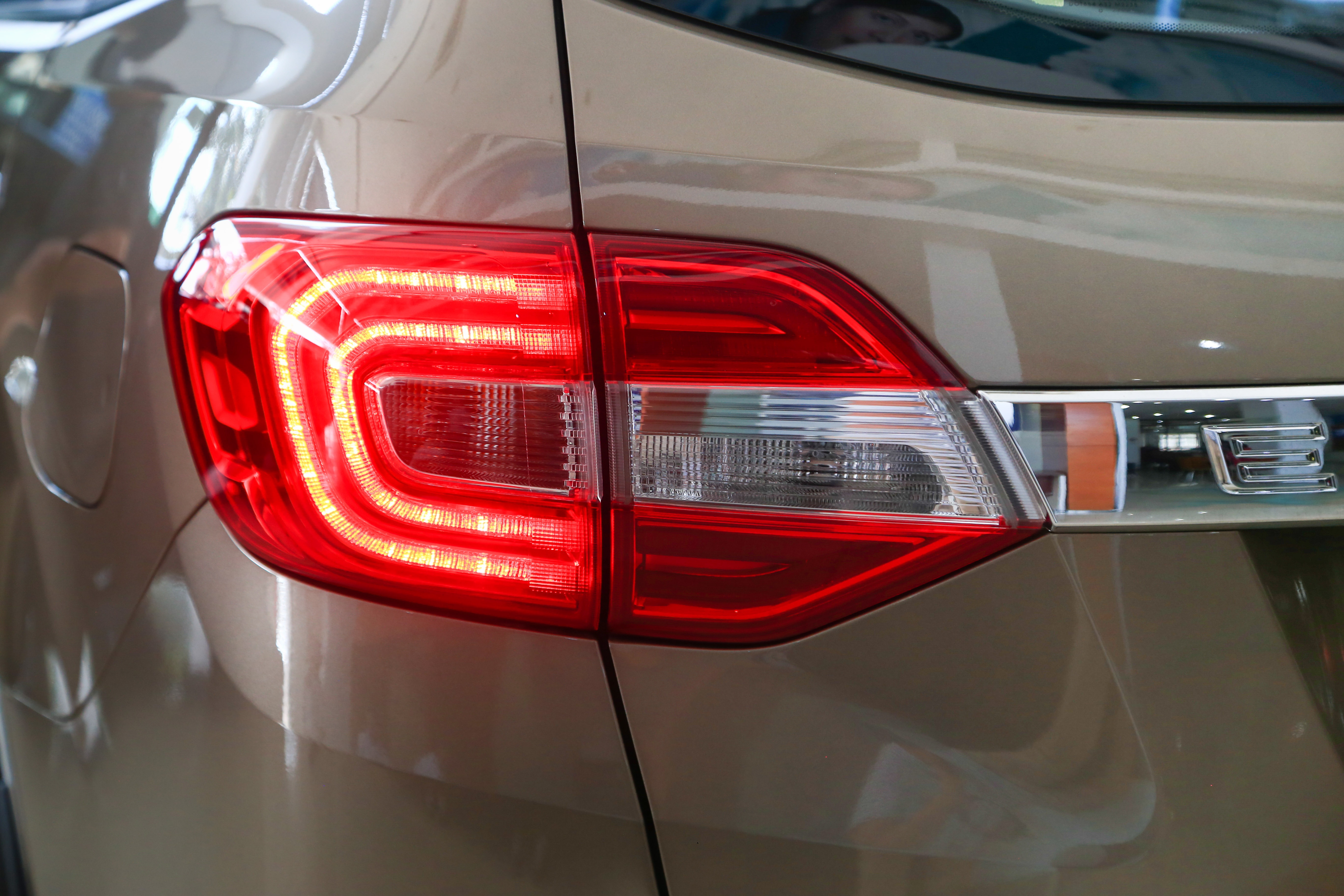 Ford Everest 2021 đã xuất hiện tại đại lý ảnh 6 Ford Everest 2021 da xuat hien tai dai ly anh 6