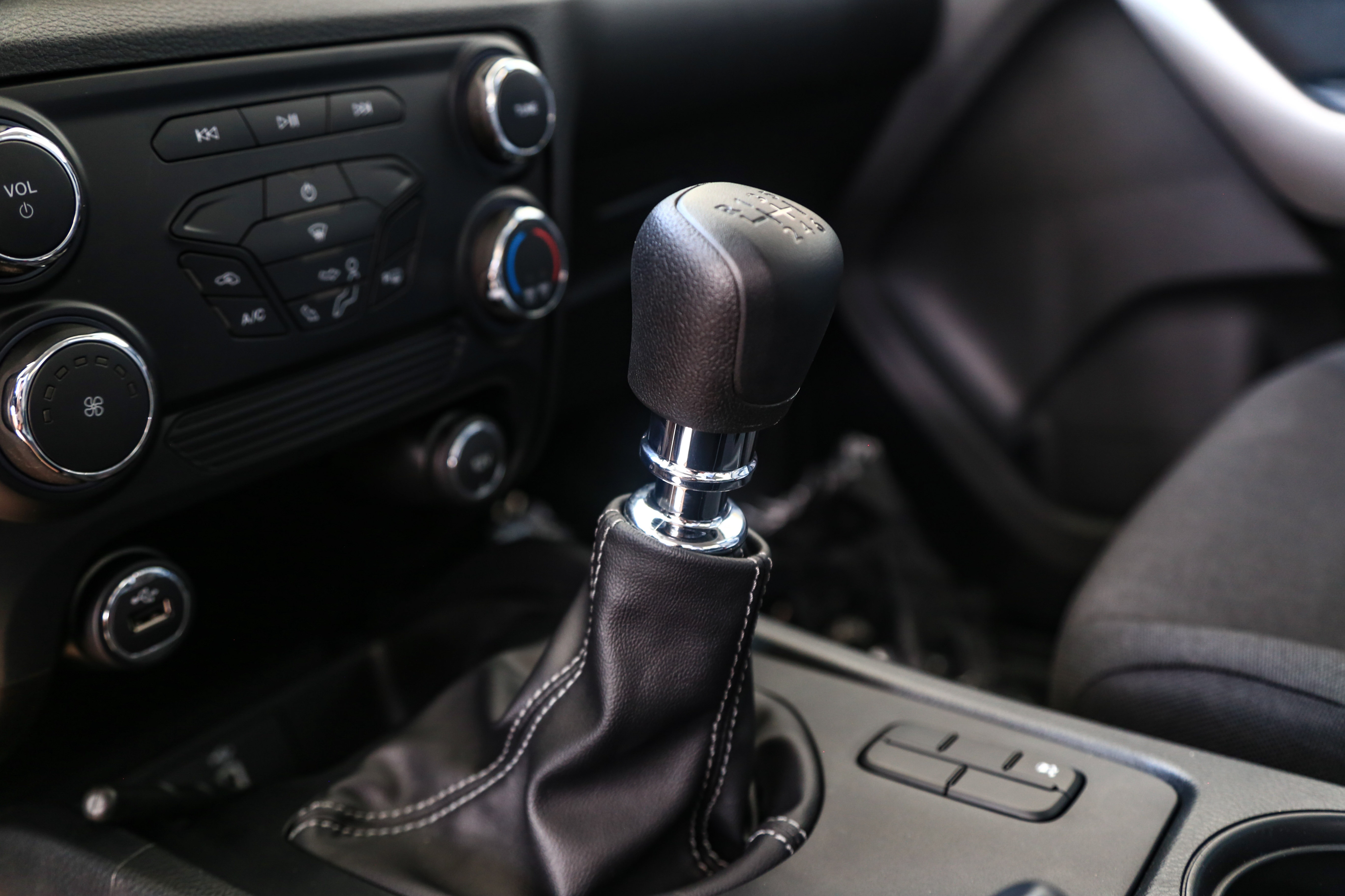 Ford Ranger 2021 cập bến đại lý, giá từ 616 triệu đồng ảnh 12 Ford Ranger 2021 cap ben dai ly, gia tu 616 trieu dong anh 12