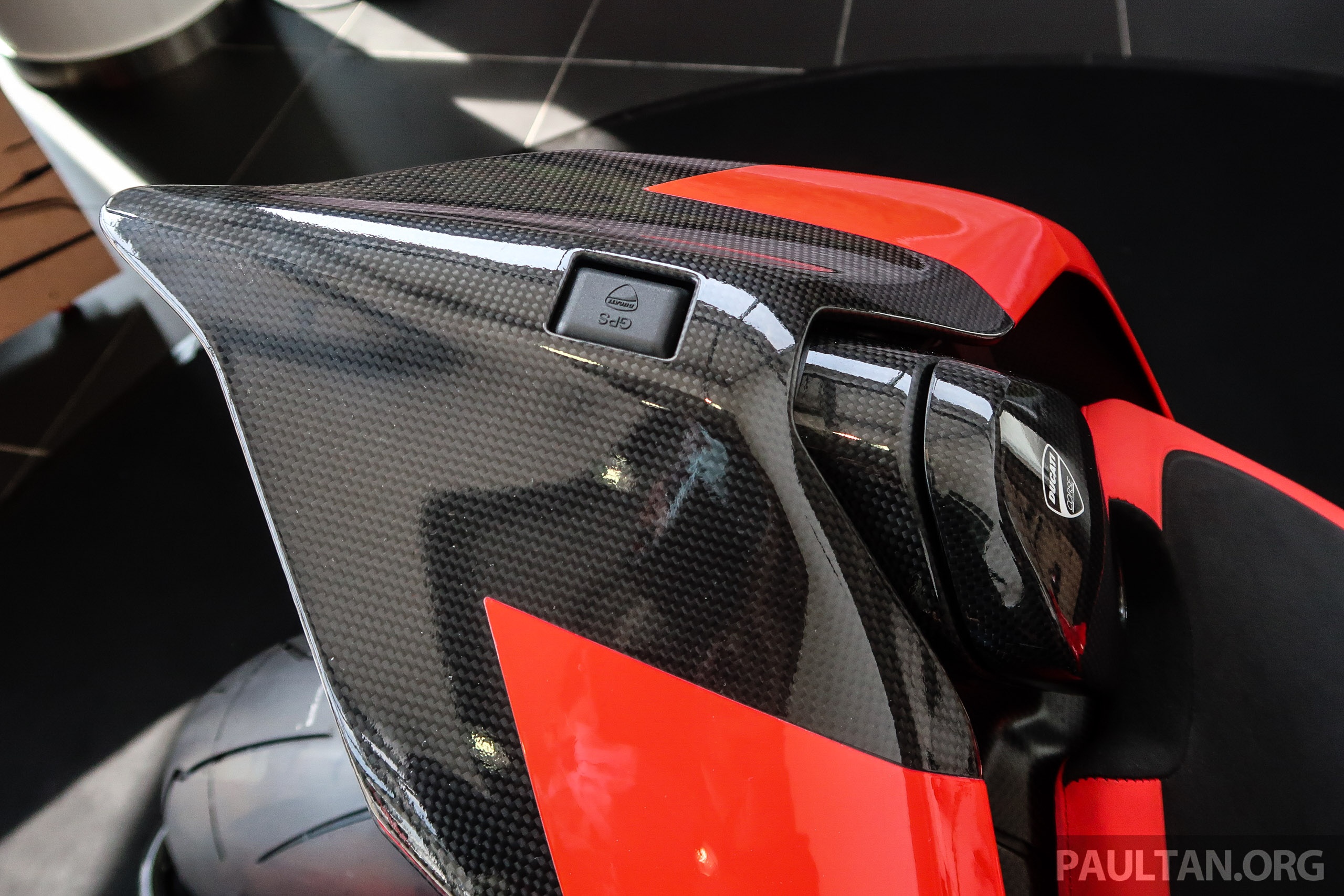 Chi tiết Ducati Superleggera V4 tại Malaysia ảnh 5 Chi tiet Ducati Superleggera V4 tai Malaysia anh 5