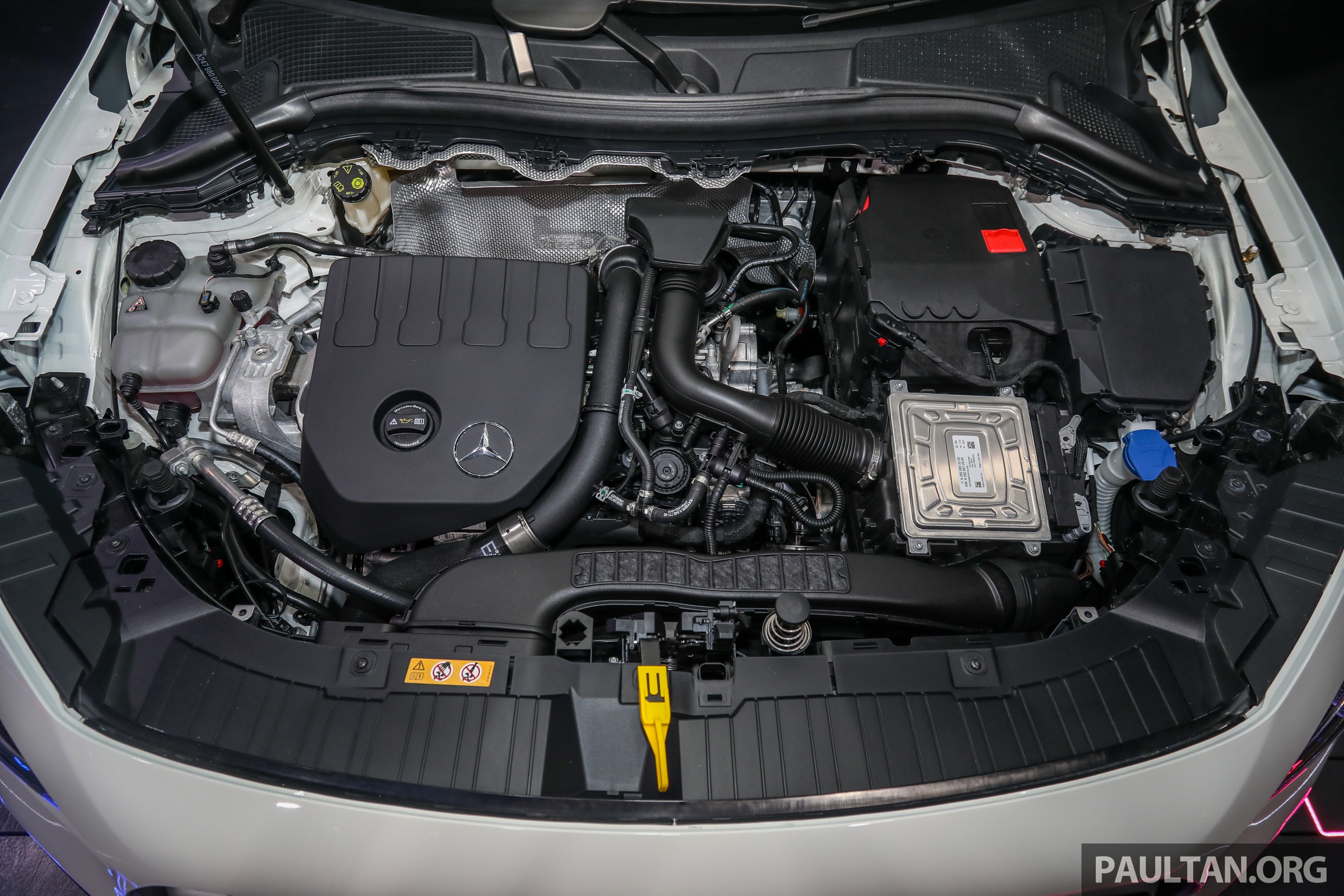 Mercedes-Benz GLA 2021 duoc ra mat tai Malaysia anh 16