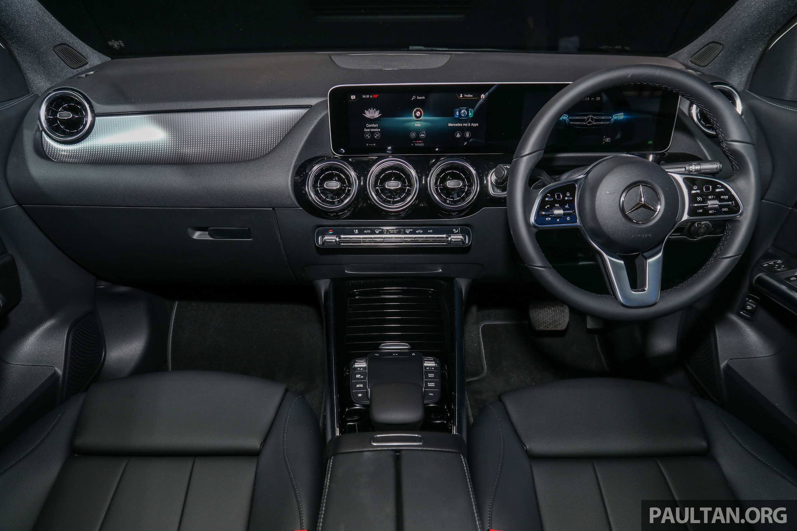 Mercedes-Benz GLA 2021 duoc ra mat tai Malaysia anh 15