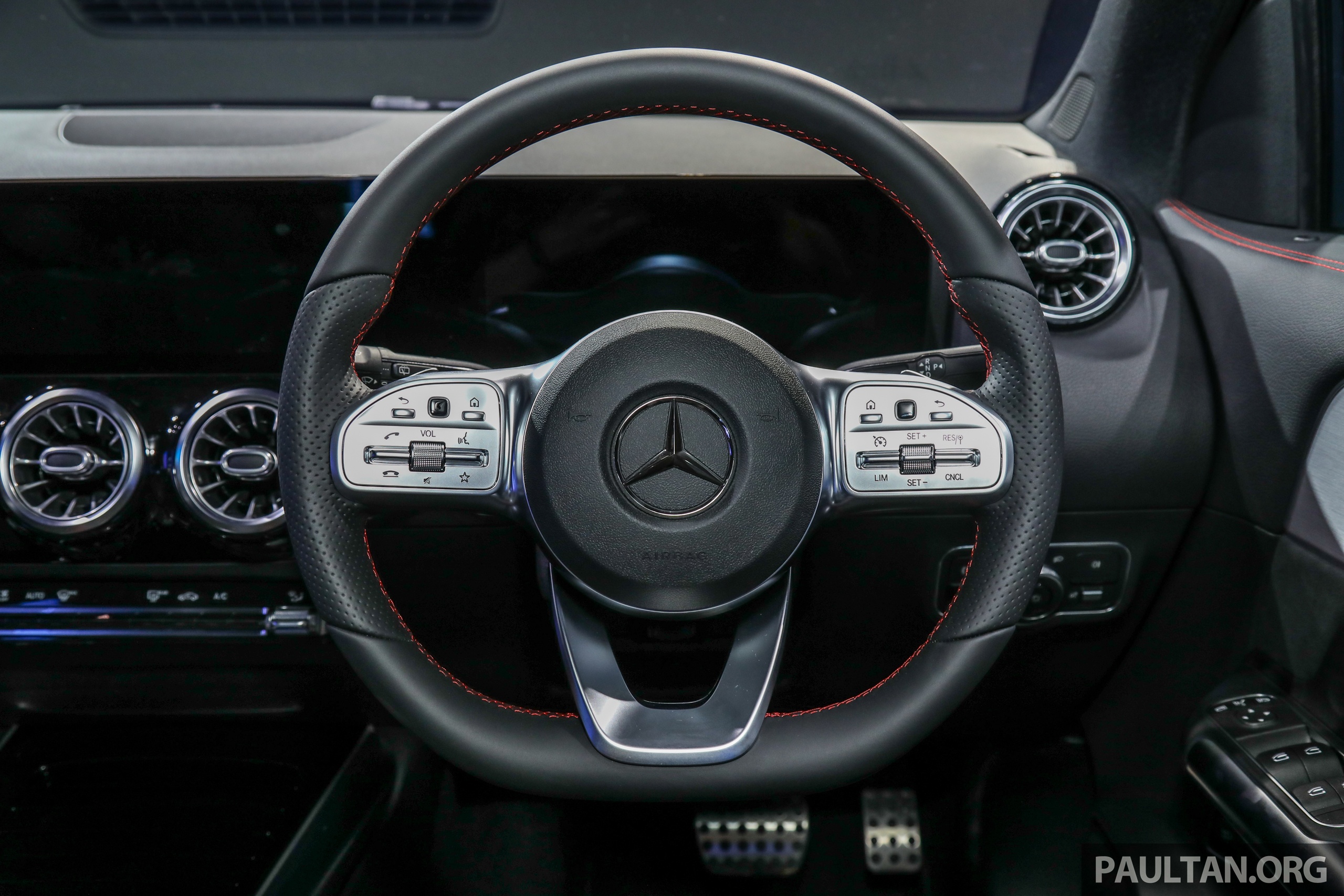 Mercedes-Benz GLA 2021 được ra mắt tại Malaysia ảnh 11 Mercedes-Benz GLA 2021 duoc ra mat tai Malaysia anh 11