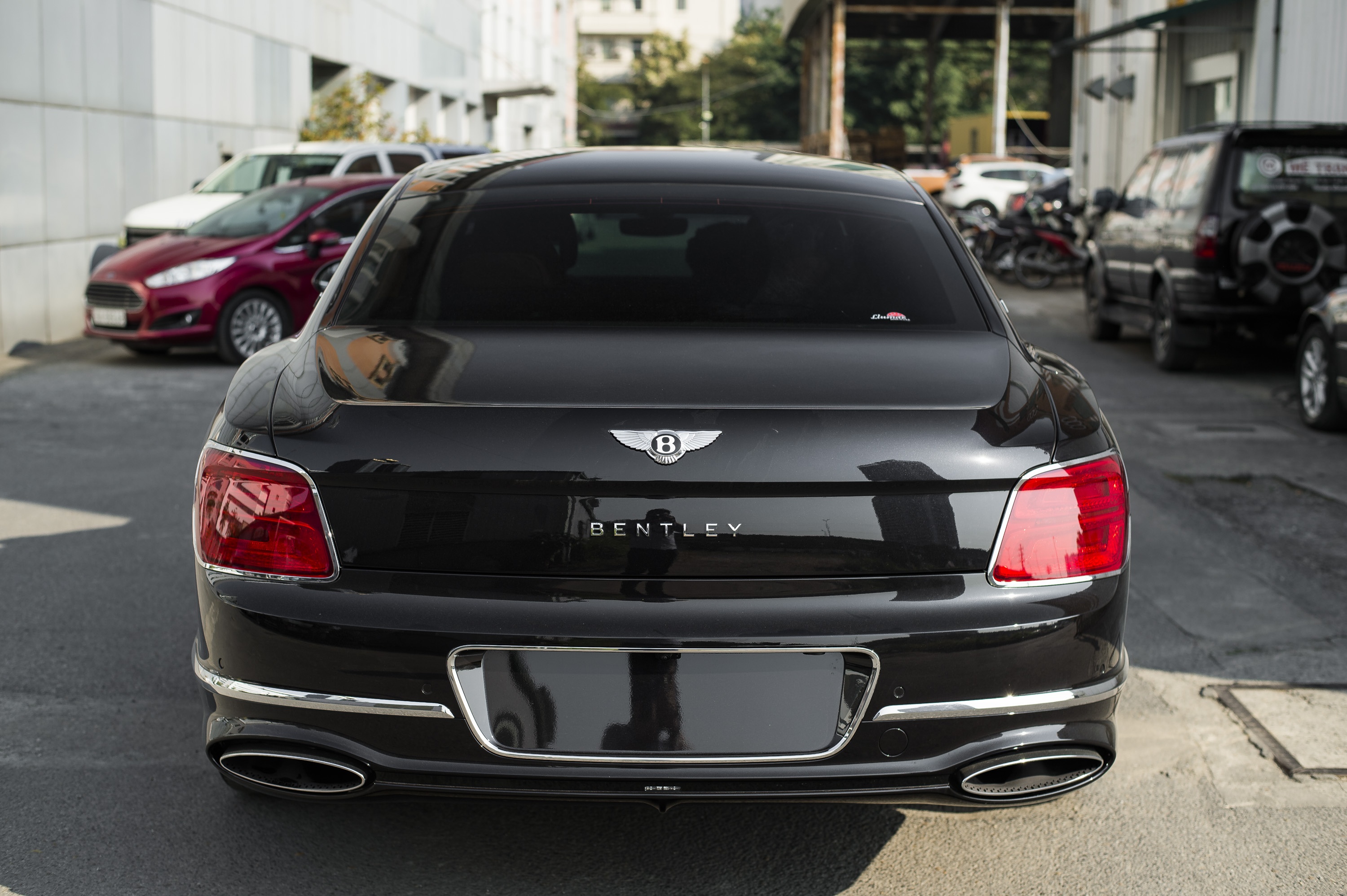 Bentley Flying Spur First Edition W12 2020 thu 2 tai VN anh 10