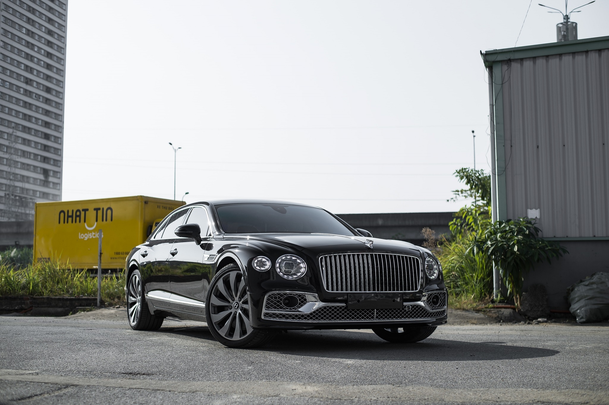 Bentley Flying Spur First Edition W12 2020 thứ 2 tại VN ảnh 2 Bentley Flying Spur First Edition W12 2020 thu 2 tai VN anh 2