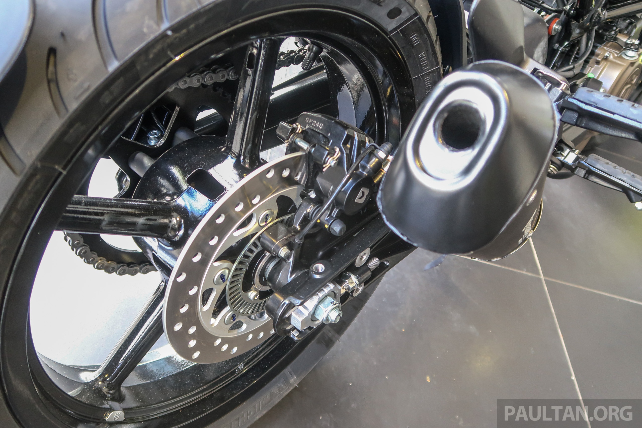 Husqvarna ra mắt 3 mẫu xe tại Malaysia ảnh 10 Husqvarna ra mat 3 mau xe tai Malaysia anh 10