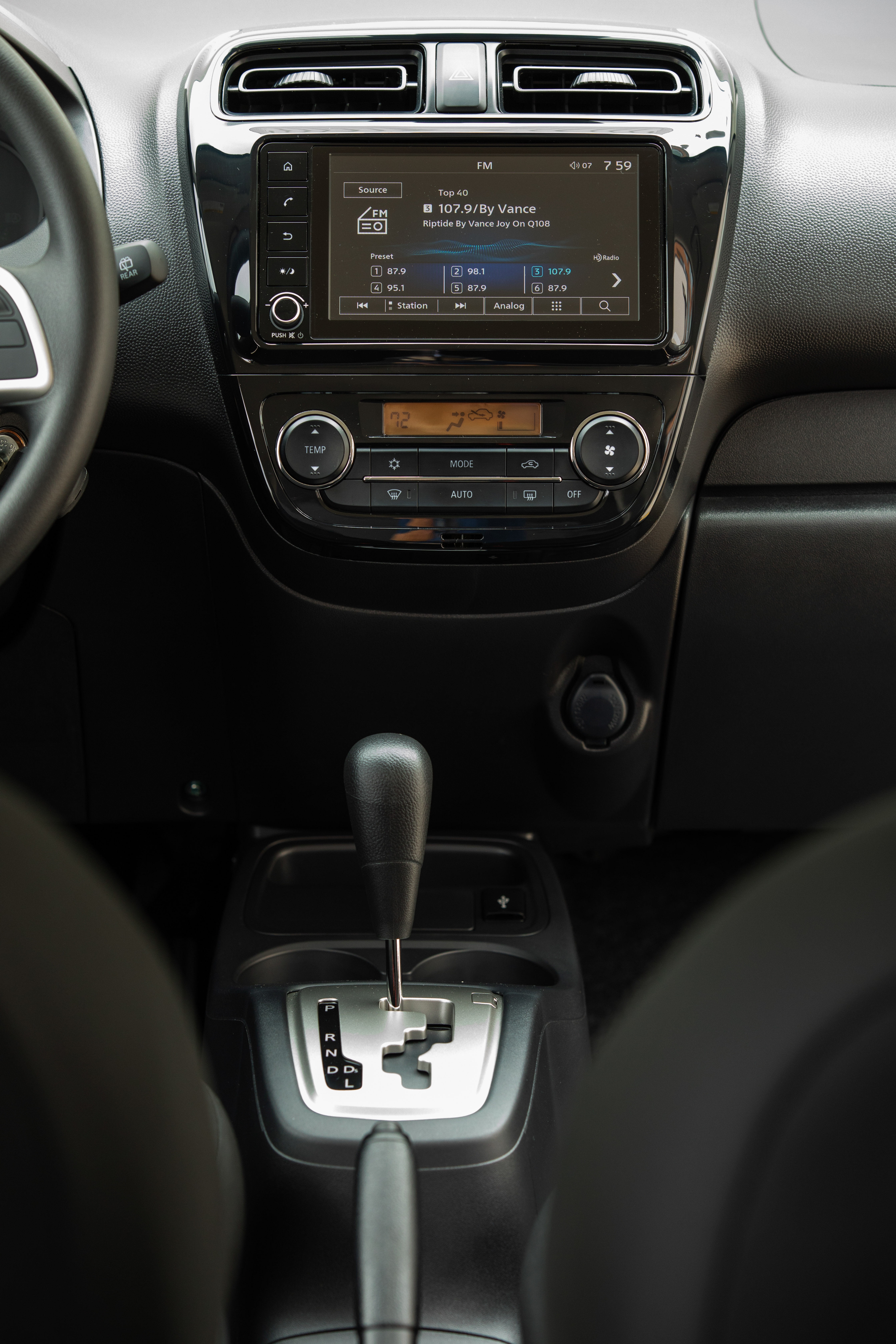 Mitsubishi Mirage facelift 2021 được ra mắt tại Mỹ ảnh 14 Mitsubishi Mirage facelift 2021 duoc ra mat tai My anh 14