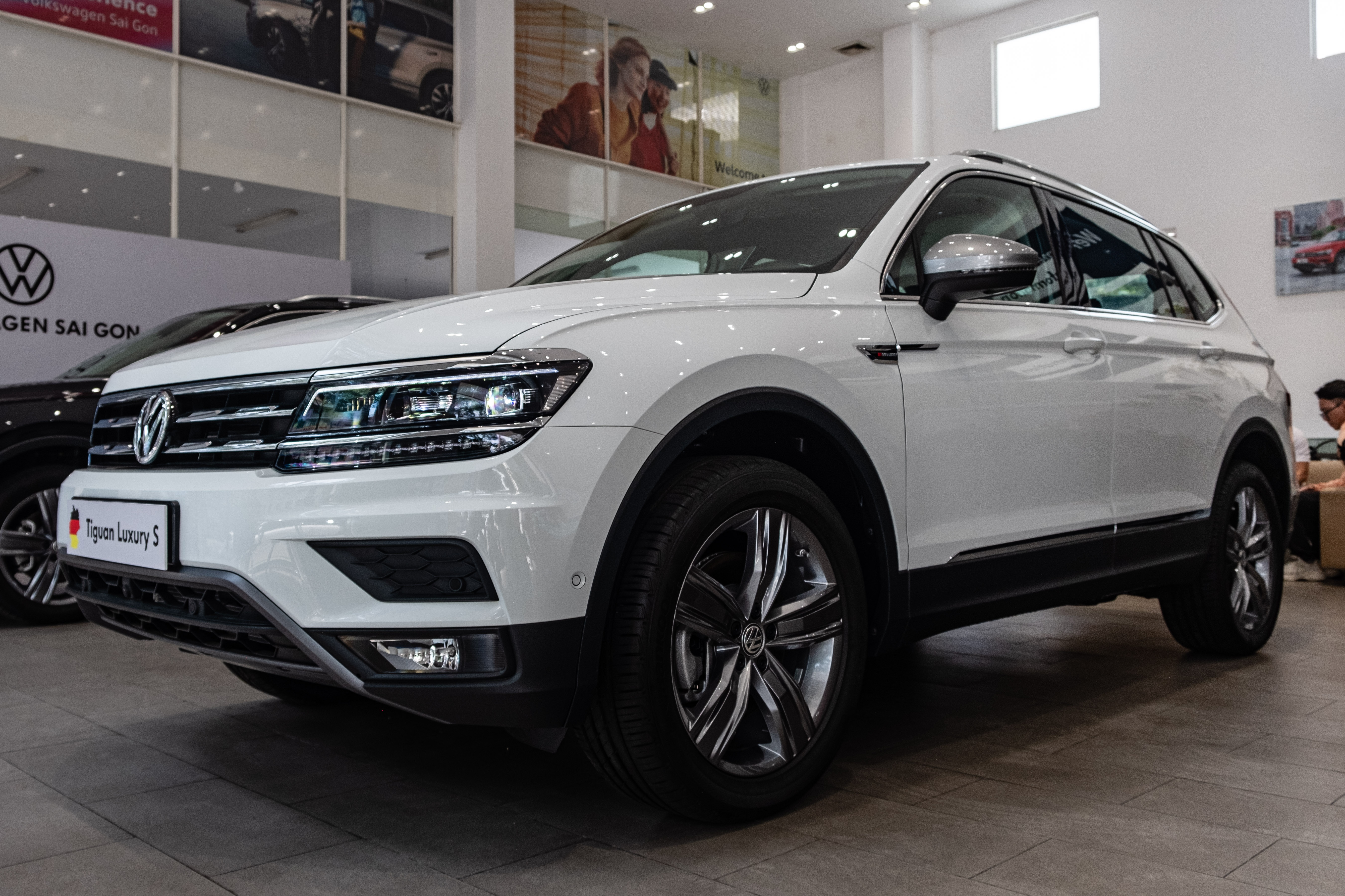 Chi tiet Volkswagen Tiguan Allspace 2021 gia tu 1,7 ty tai Viet Nam hinh anh
