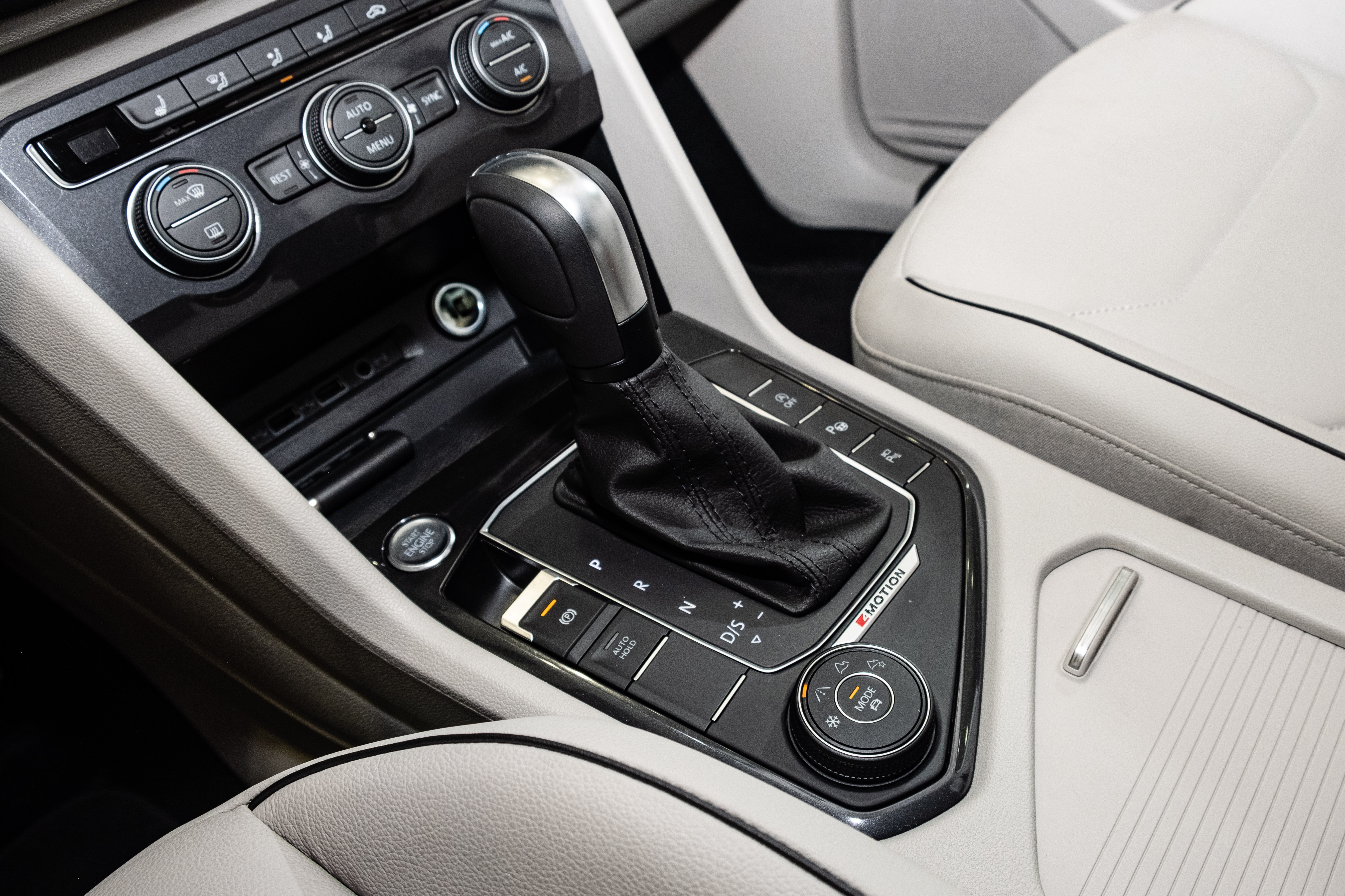 Volkswagen Tiguan Allspace 2021 được ra mắt ảnh 11 Volkswagen Tiguan Allspace 2021 duoc ra mat anh 11