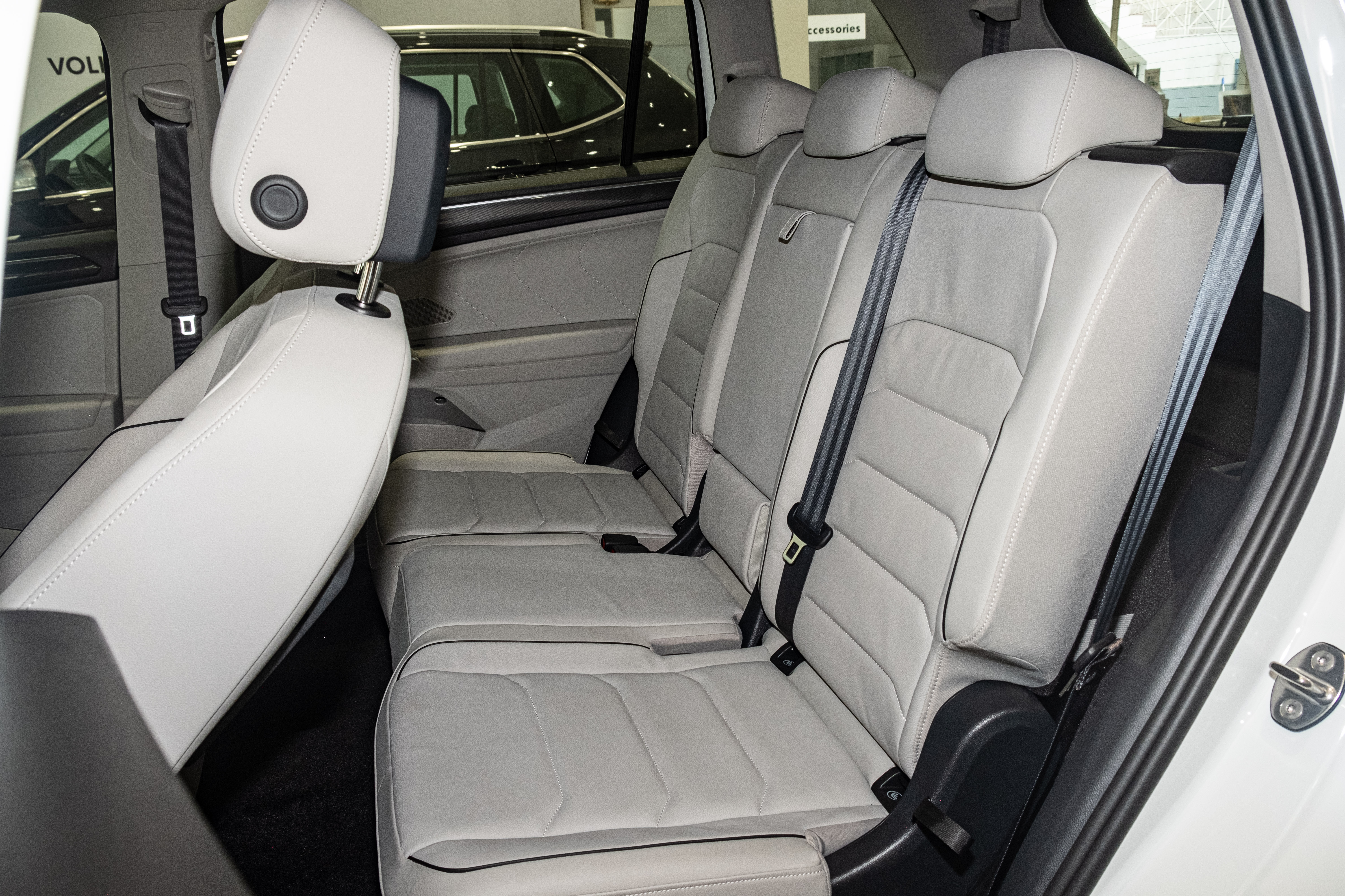 Volkswagen Tiguan Allspace 2021 được ra mắt ảnh 15 Volkswagen Tiguan Allspace 2021 duoc ra mat anh 15