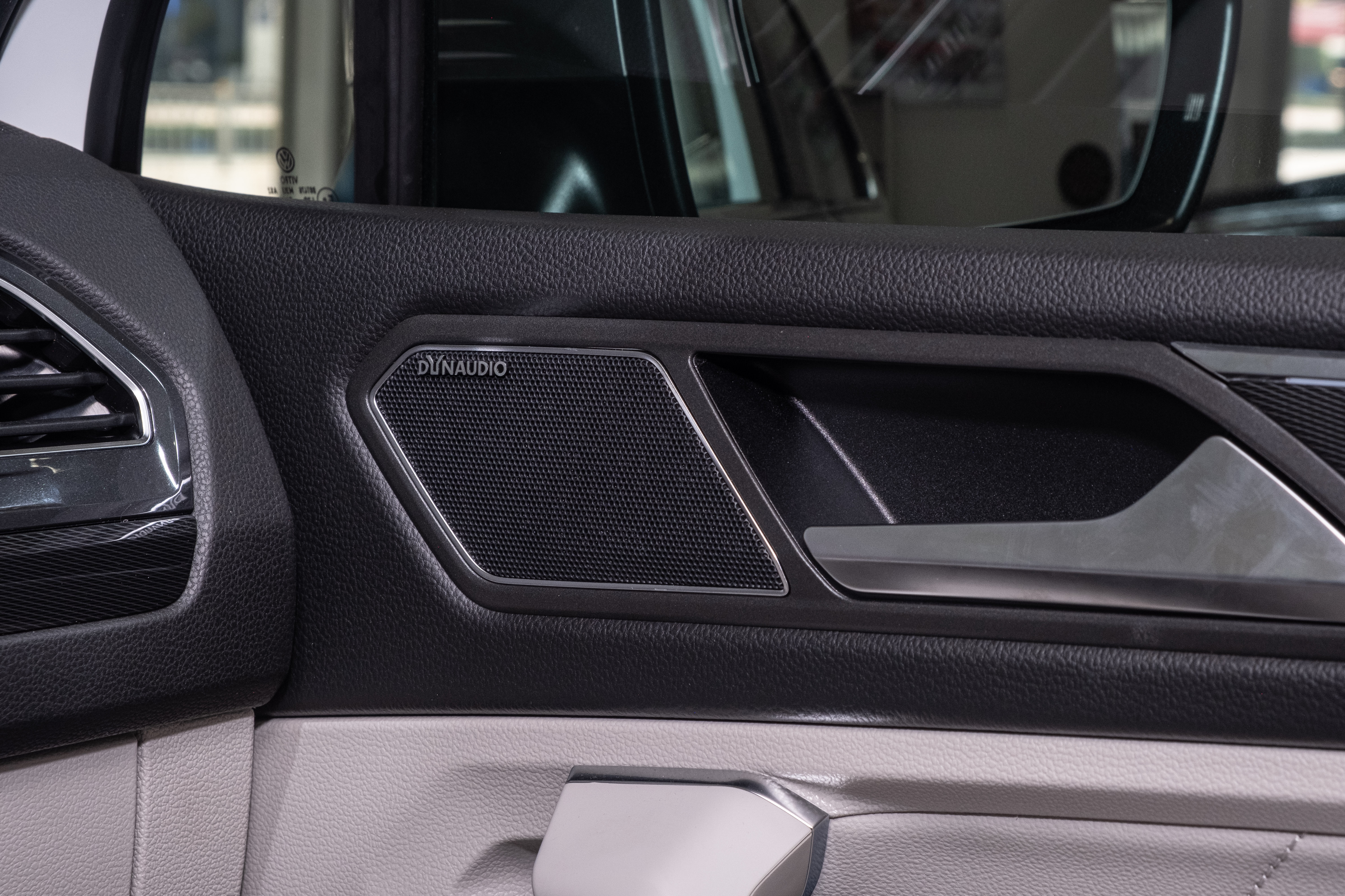Volkswagen Tiguan Allspace 2021 được ra mắt ảnh 9 Volkswagen Tiguan Allspace 2021 duoc ra mat anh 9